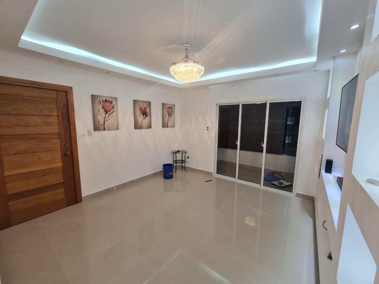 apartamentos -  Apartamento en Venta, Residencial Colinas III, Santo Domingo Oeste. 8