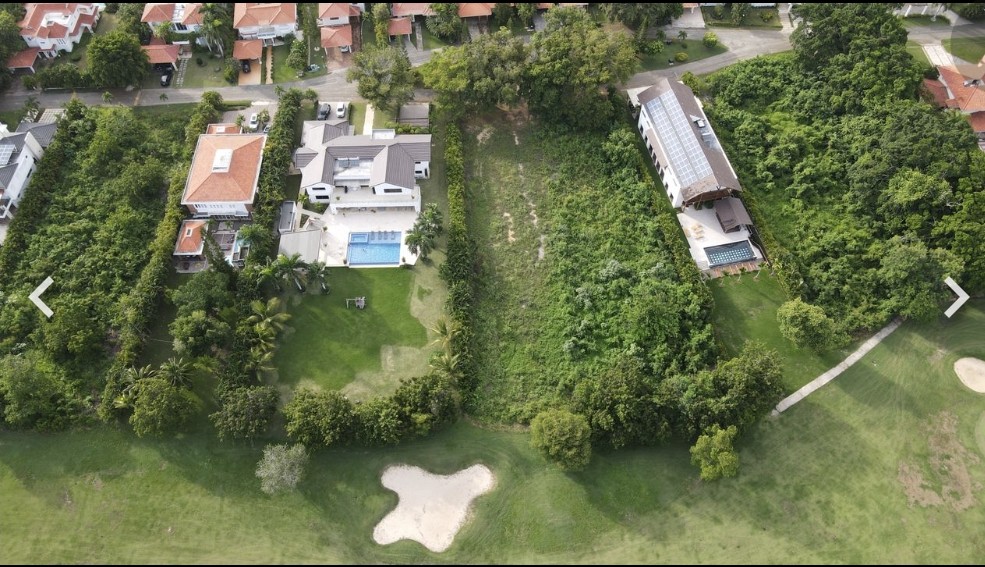 solares y terrenos - Se Vende Terreno ubicado en Metro Country Club 1