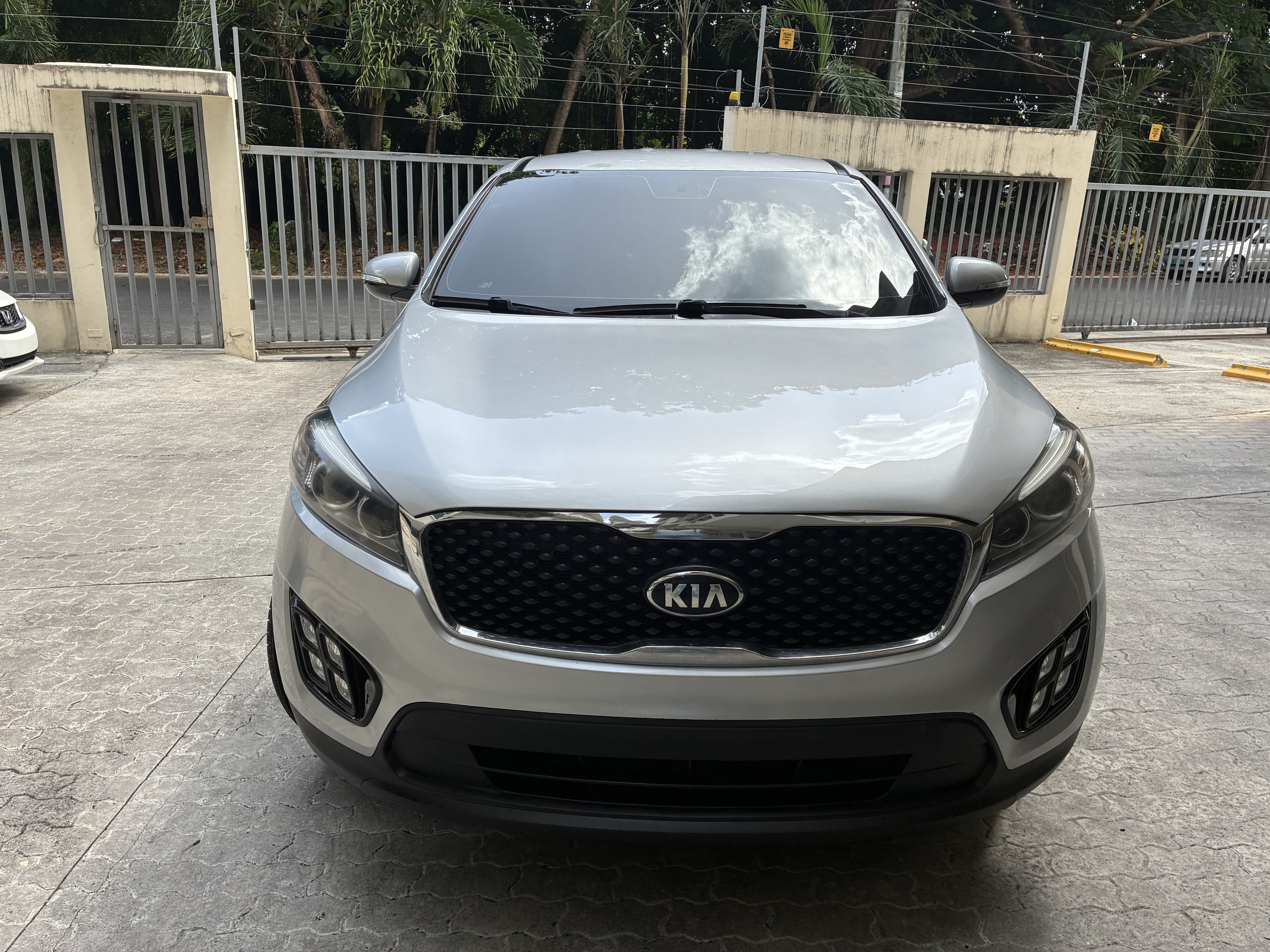 jeepetas y camionetas - Kia Sorento 2016 Excelente Condiciones 