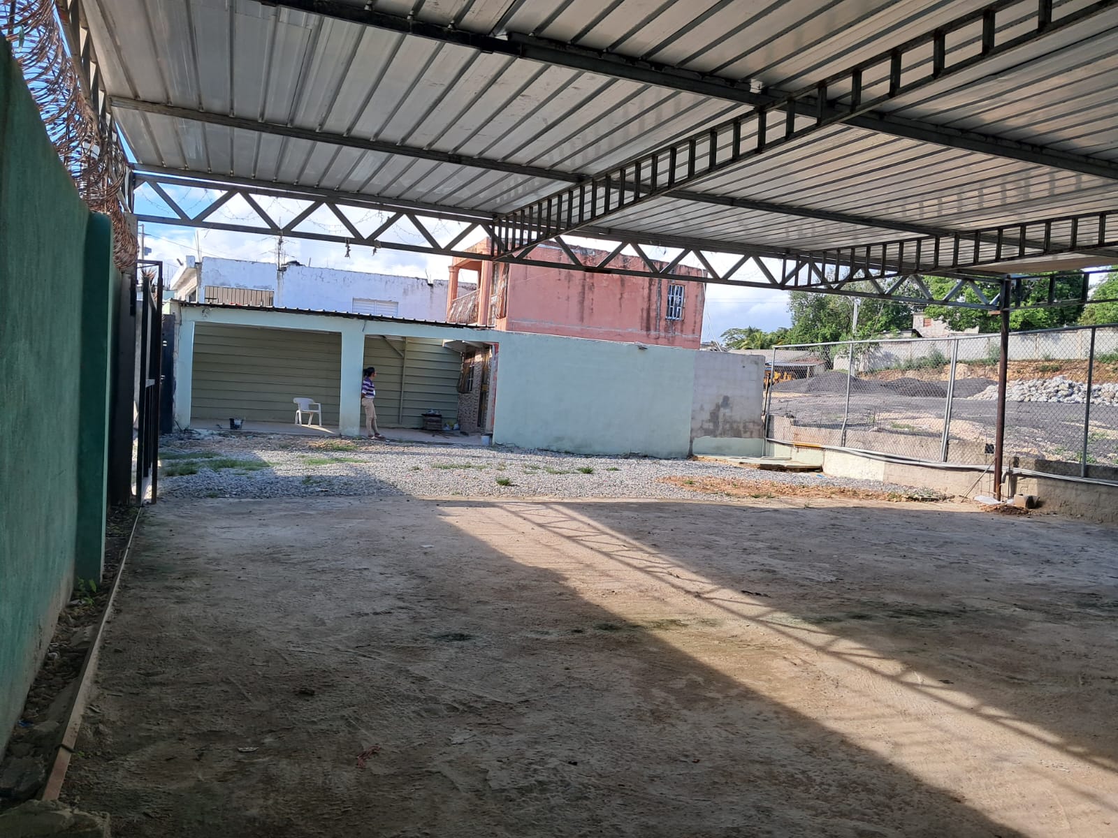 otros inmuebles - Casa y nave en venta 3