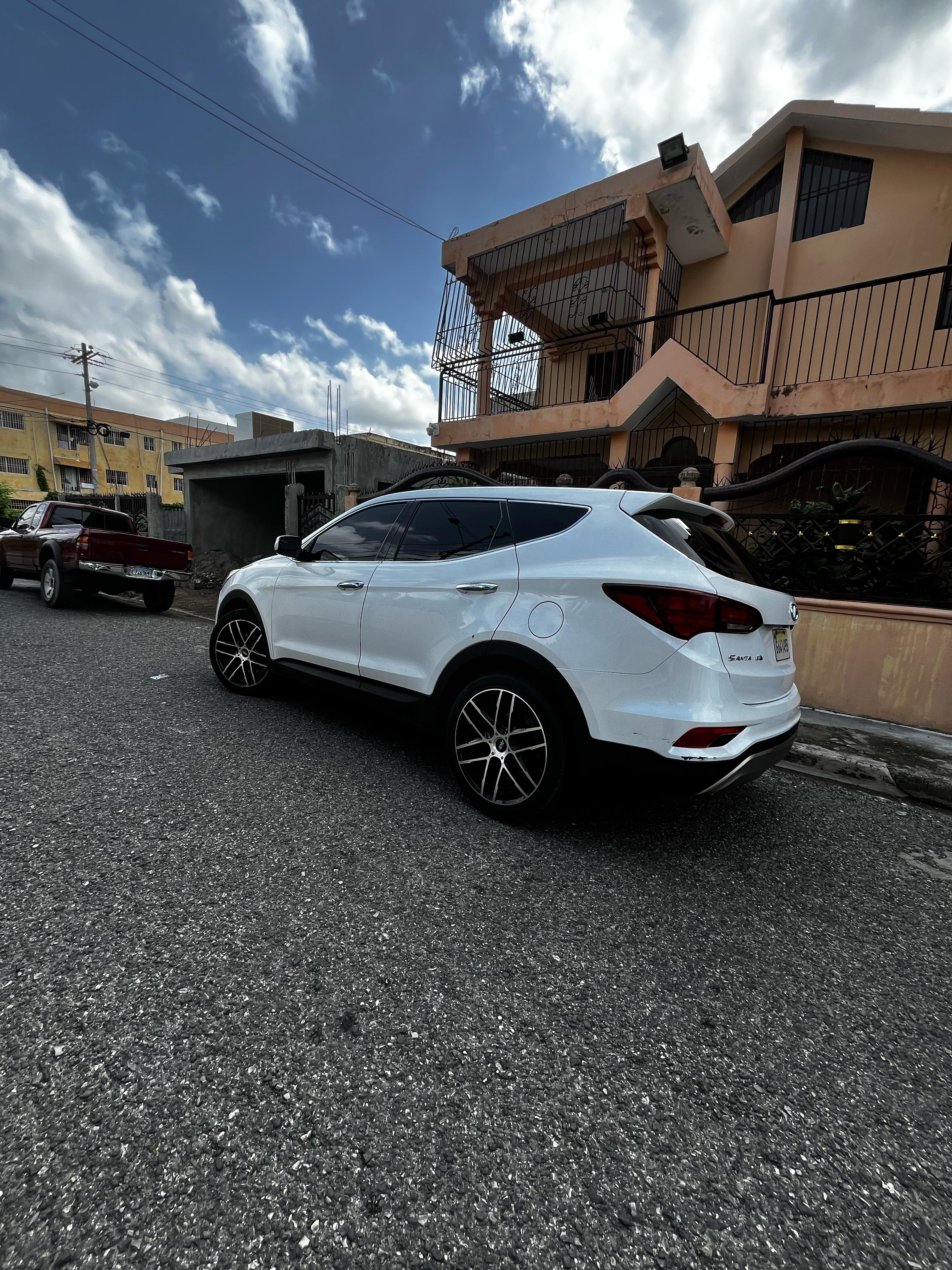jeepetas y camionetas - Hyundai Santa fe sport 2017  2