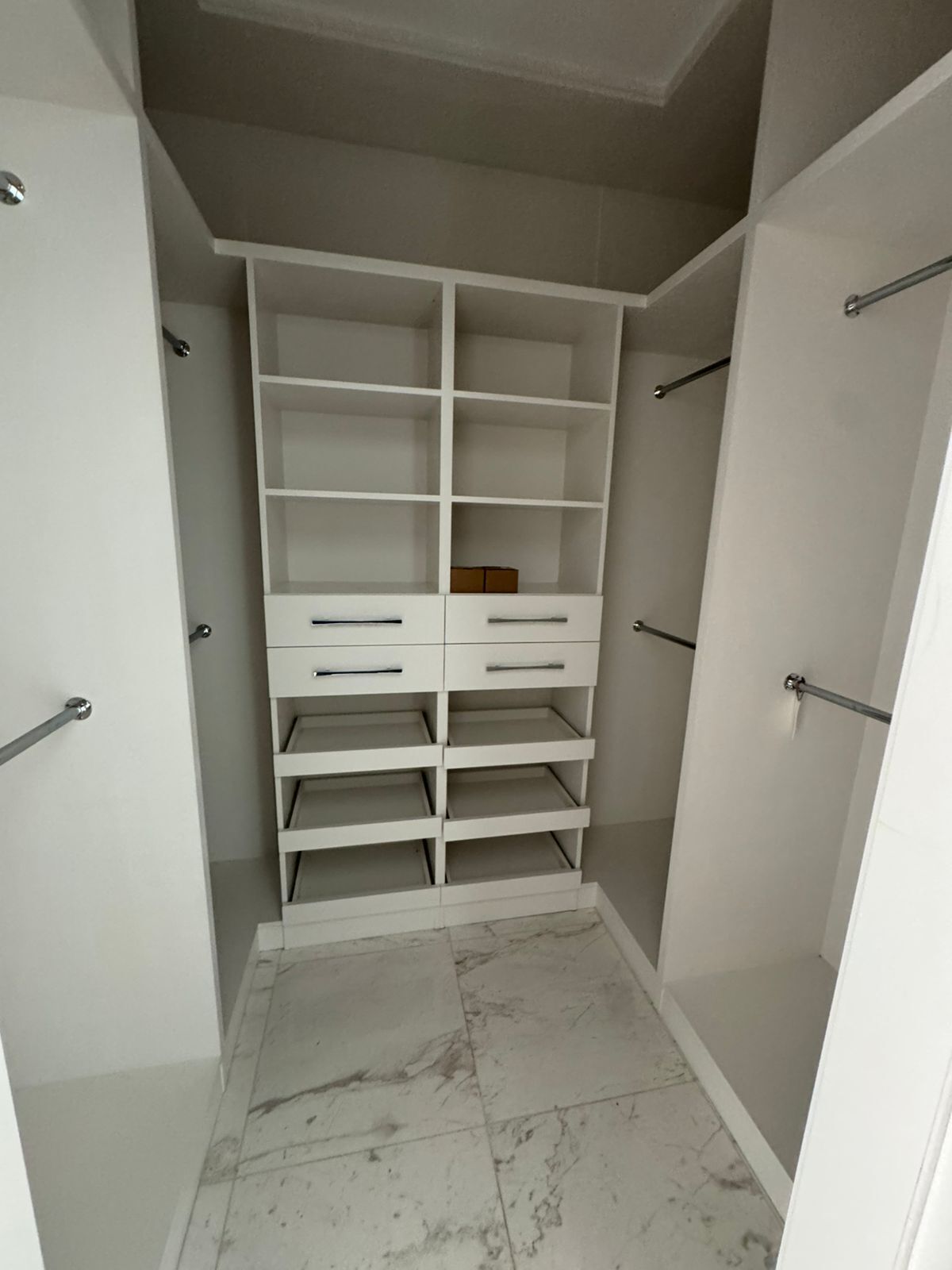 apartamentos - Apartamento Av. Anacaona Frente Parque Mirador Sur 9