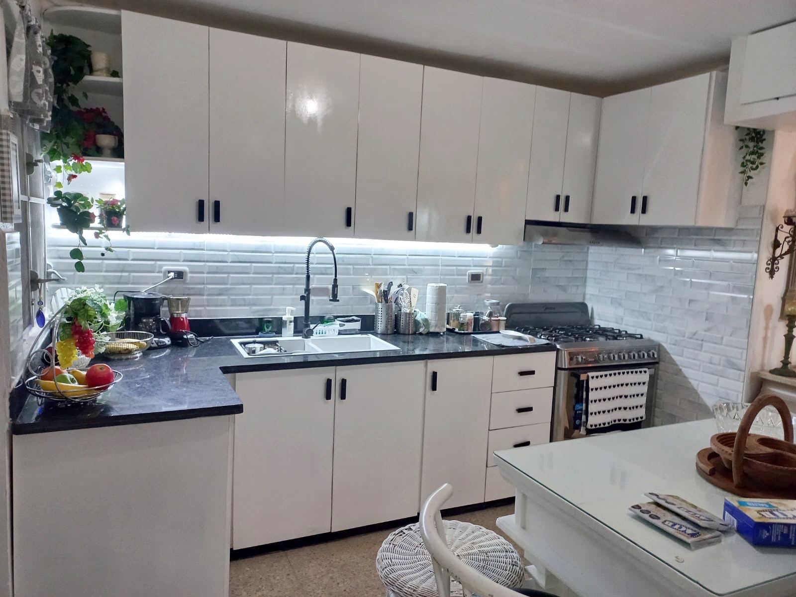 apartamentos - hermoso apartamento en una zona céntrica y tranquila bella vista  2