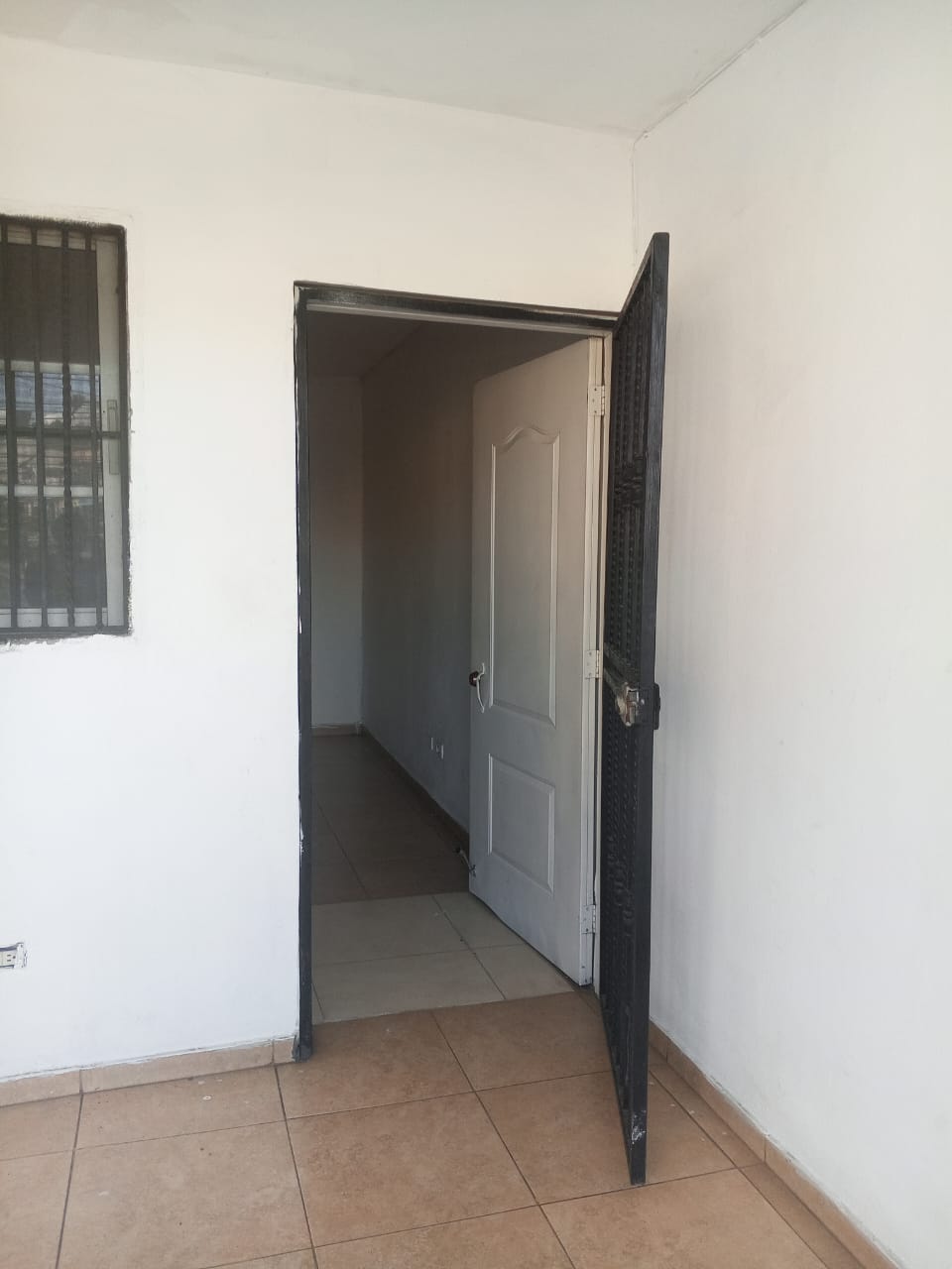 apartamentos - Se renta apartamento ecomico por Utesa, Santiago.  3