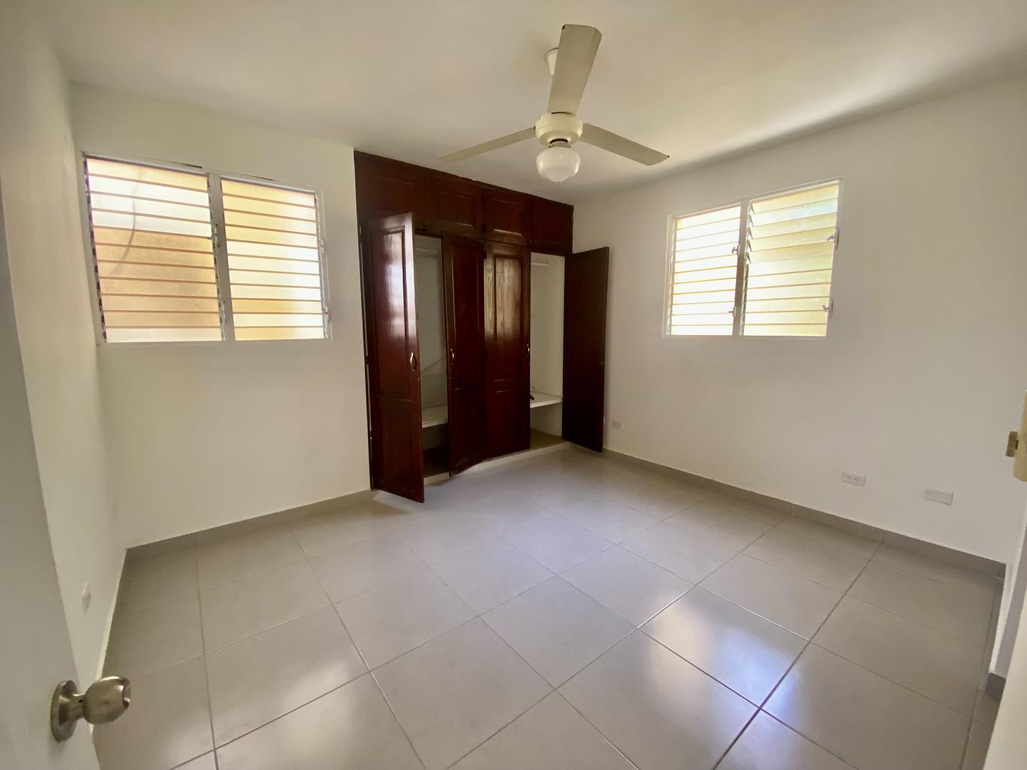 apartamentos - Segundo nivel de renta en la Urb Fernandez 5