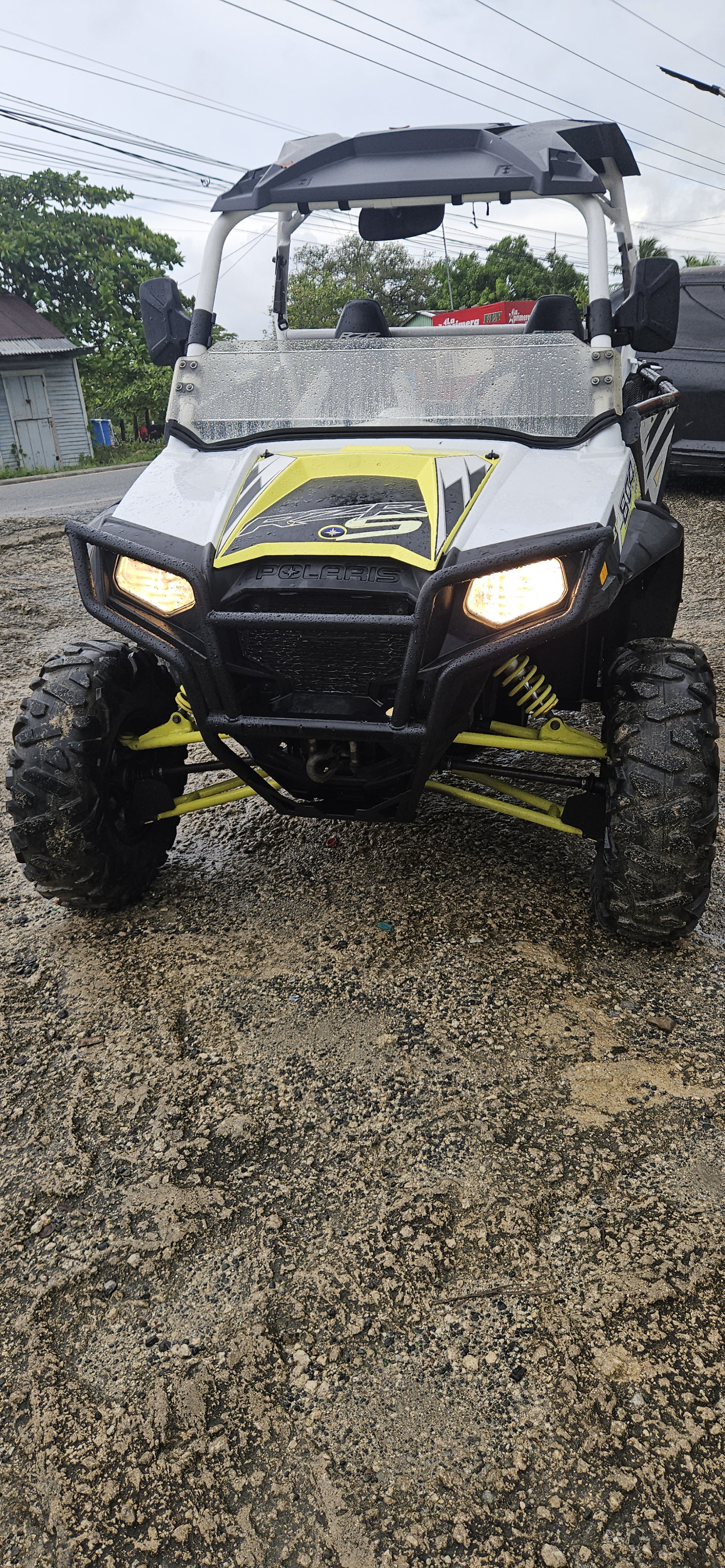 vehiculos recreativos - polaris RZR 800 2014 
4×4  6