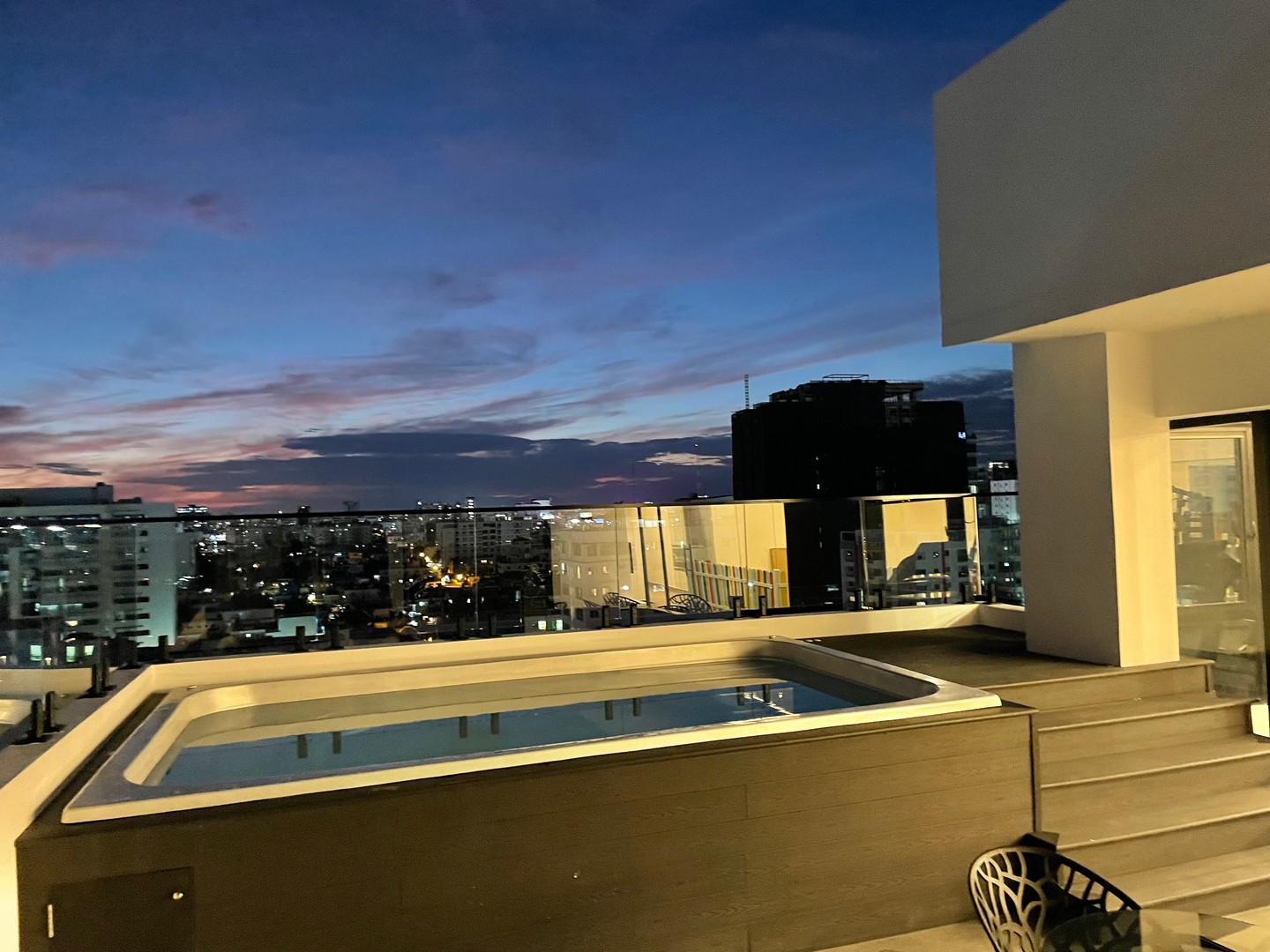 apartamentos - HERMOSO APT NUEVO AMUEBLADO EN VENTA 8
