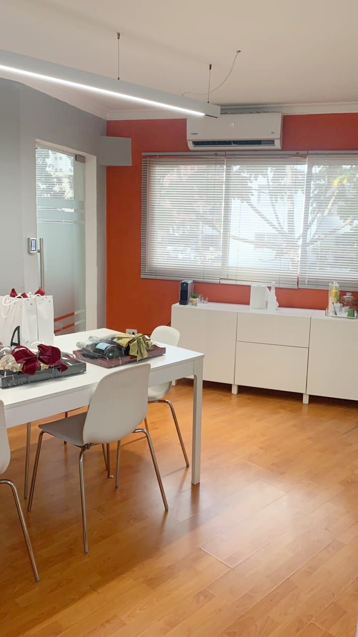 oficinas y locales comerciales - Local en Piantini  2