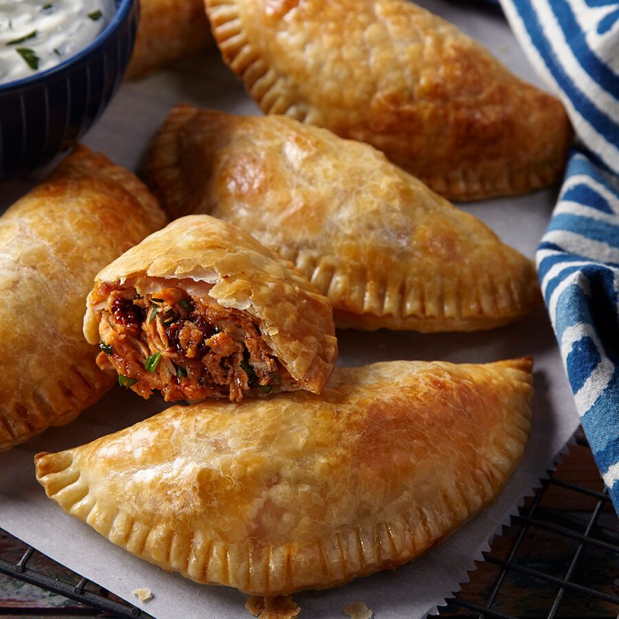 empleos disponibles - Busco empleada para freír y despachar empanadas  0