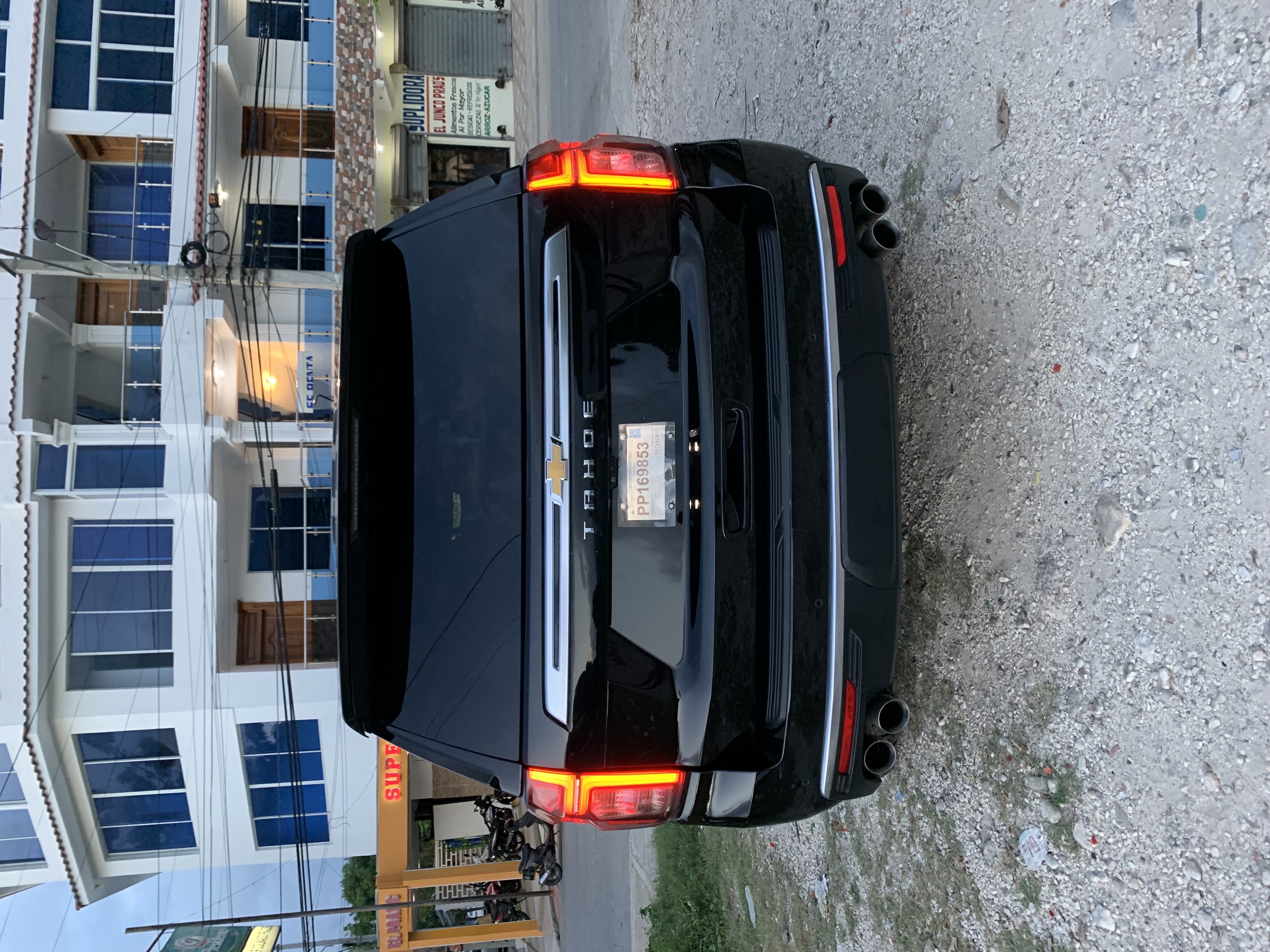 jeepetas y camionetas - 2021 Chevrolet Tahoe High Country FULL 3