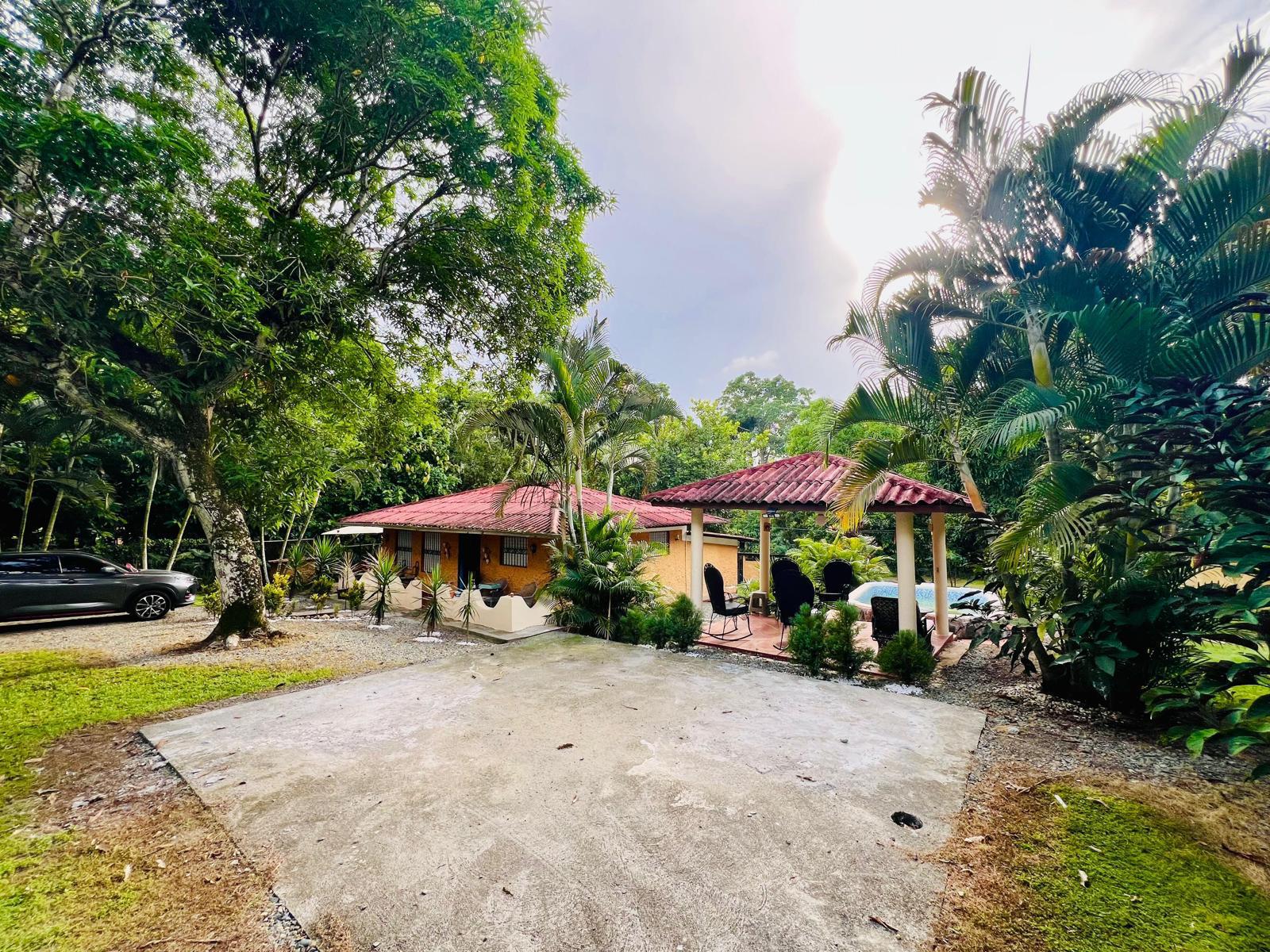 casas vacacionales y villas - Vendo villa campestre en Don Juan Monte Plata  8