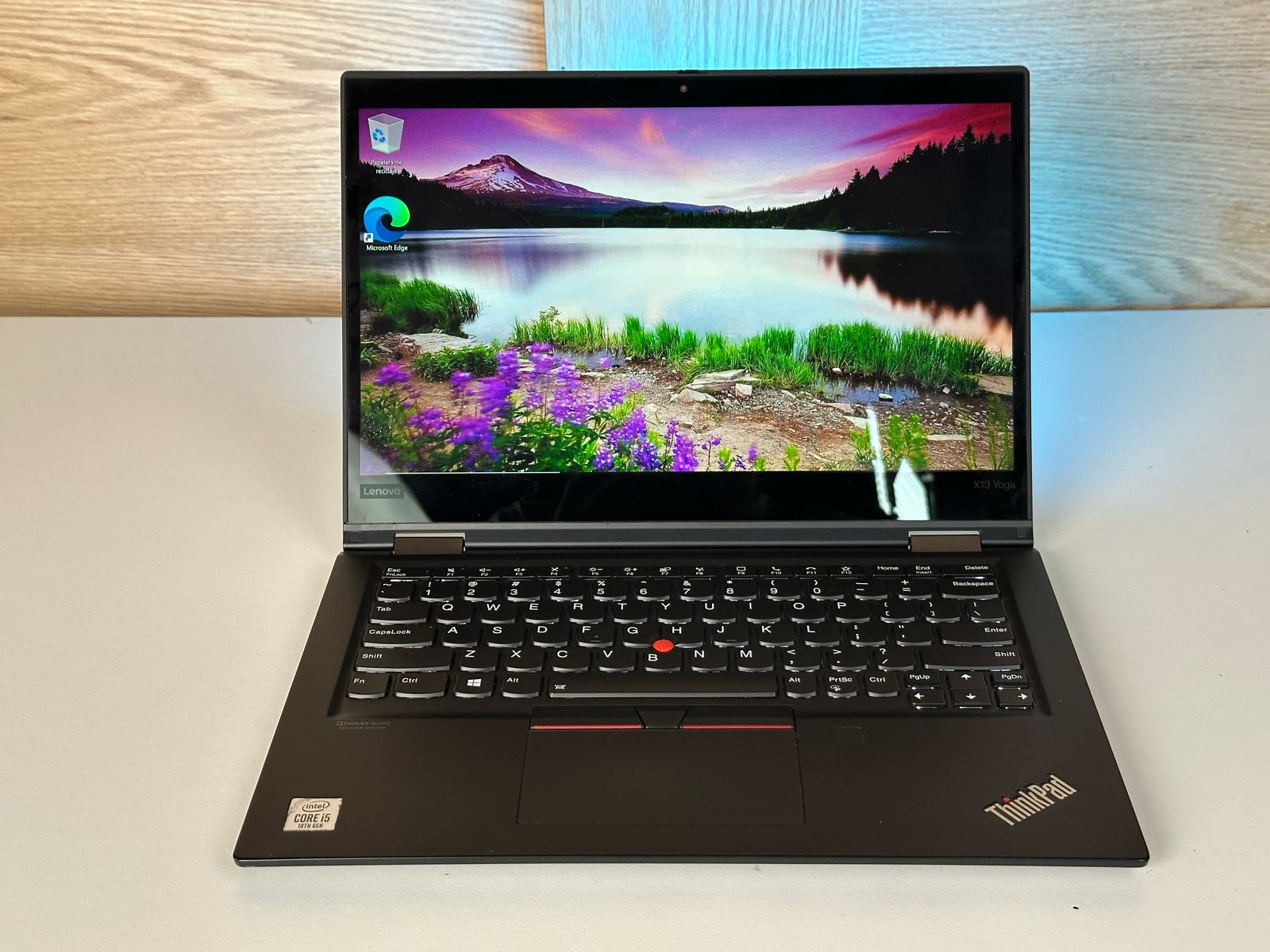 computadoras y laptops - Laptop Lenovo Yoga 10th Gen Touch , incluye Lapiz! 0