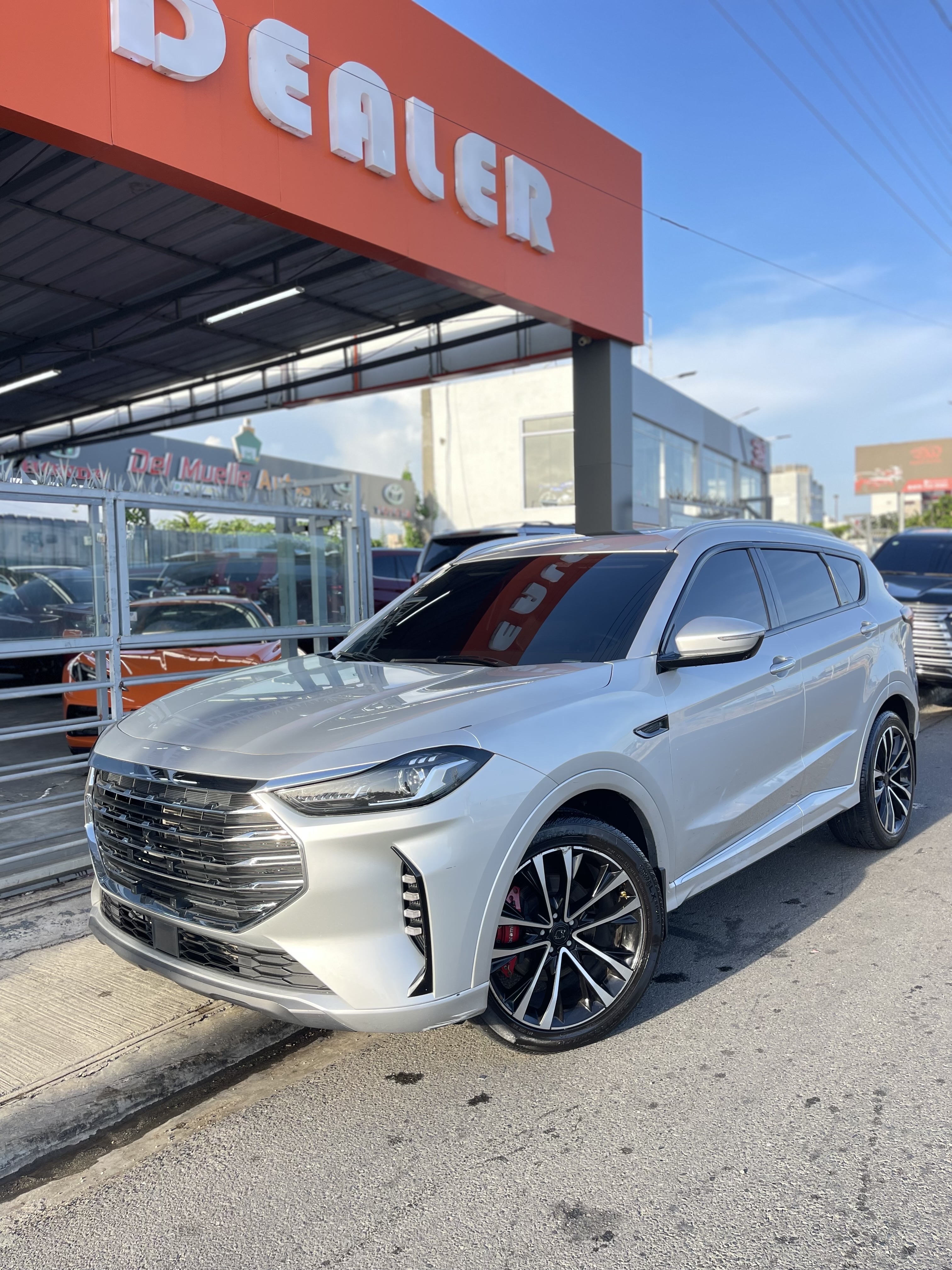 jeepetas y camionetas - Clean car fax recién importada precio negociable garantía motor y transmisión  2