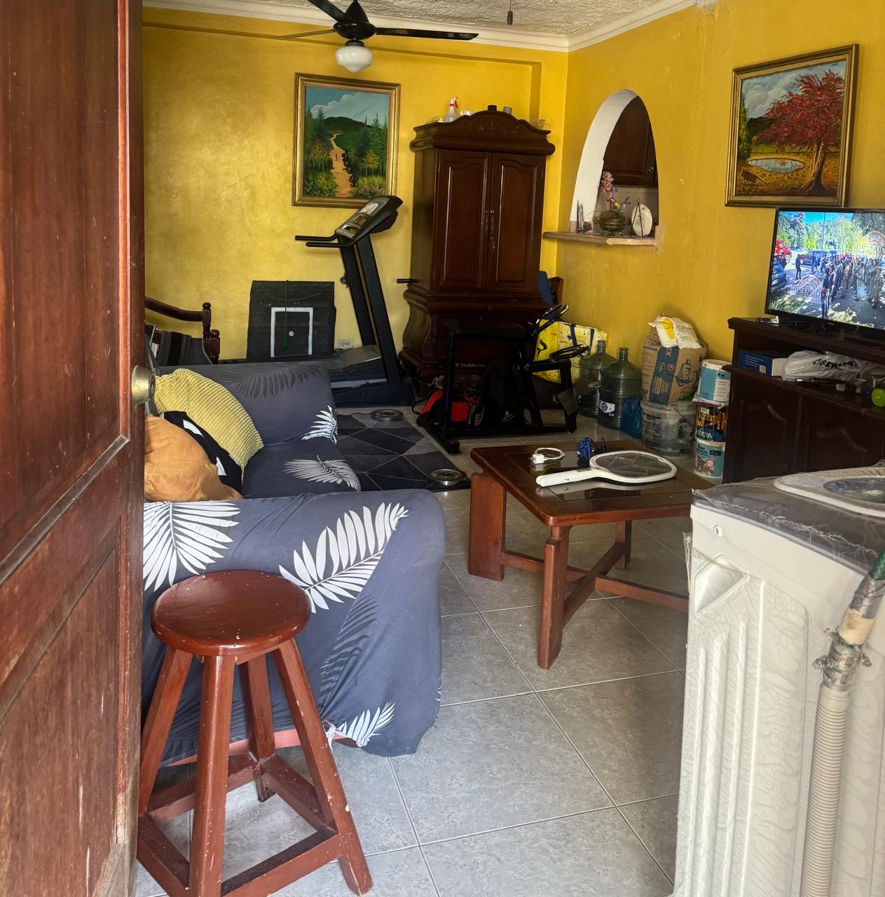 casas - Casa P/ Remodelar A 5 Minutos De La Rep. de Colomb 2