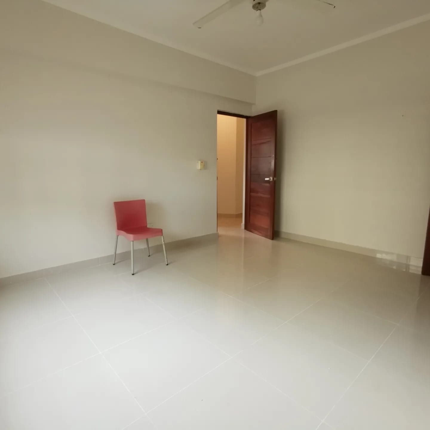 apartamentos - APARTAMENTO EN VENTA 2DA CON TERRAZA DE 3 HABITACIONES 3PARQUEOS 6