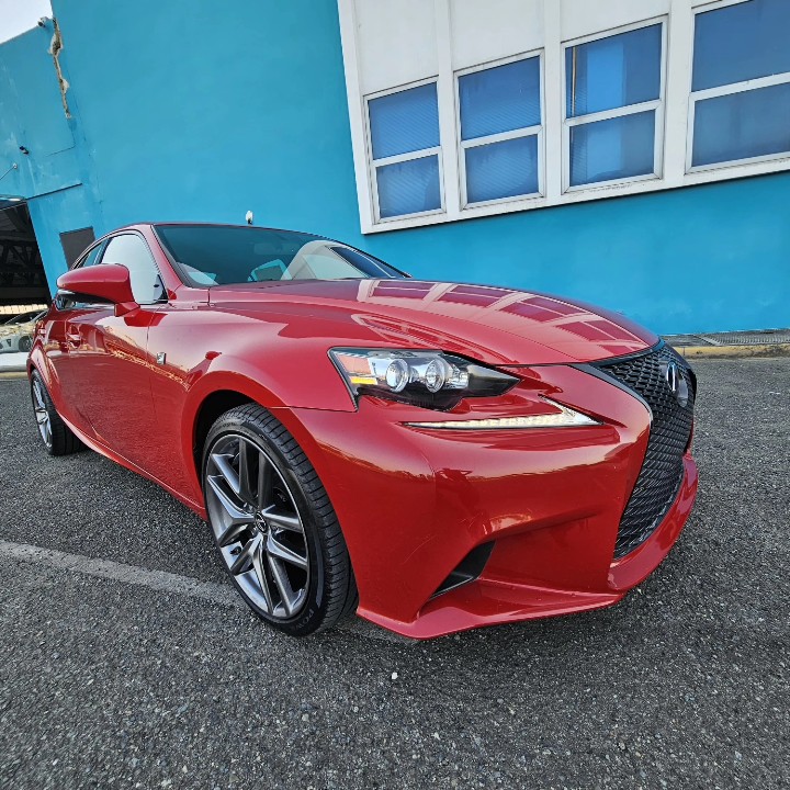 carros - Lexus is 300 2016