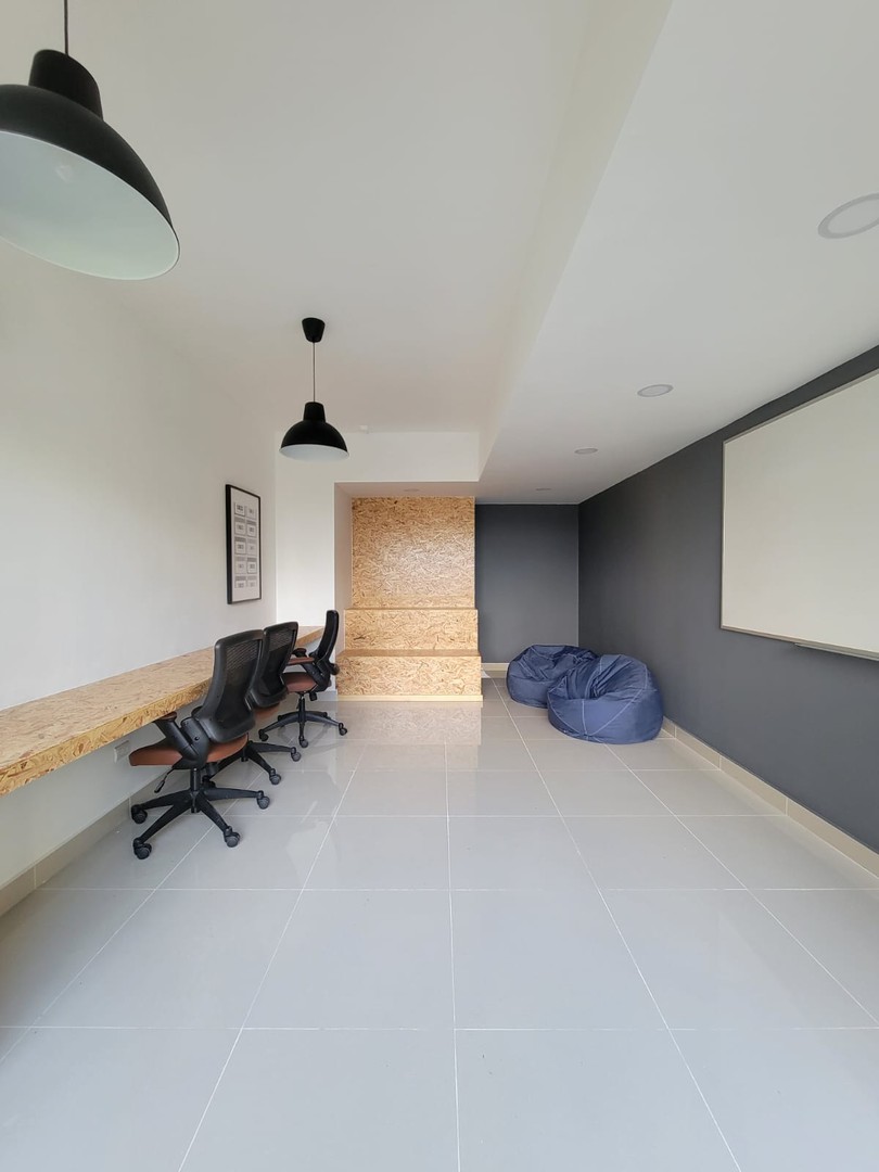 apartamentos - Apartamento con Piscina y Area de Niños en Ave. Hispanoamericana  1