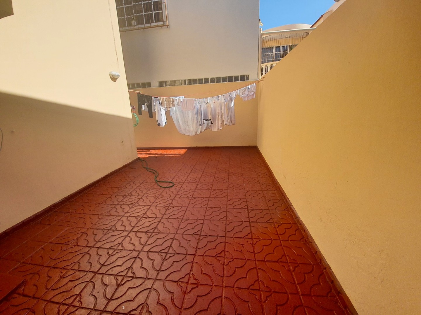 casas - Se vende casa en Av. Independencia  1