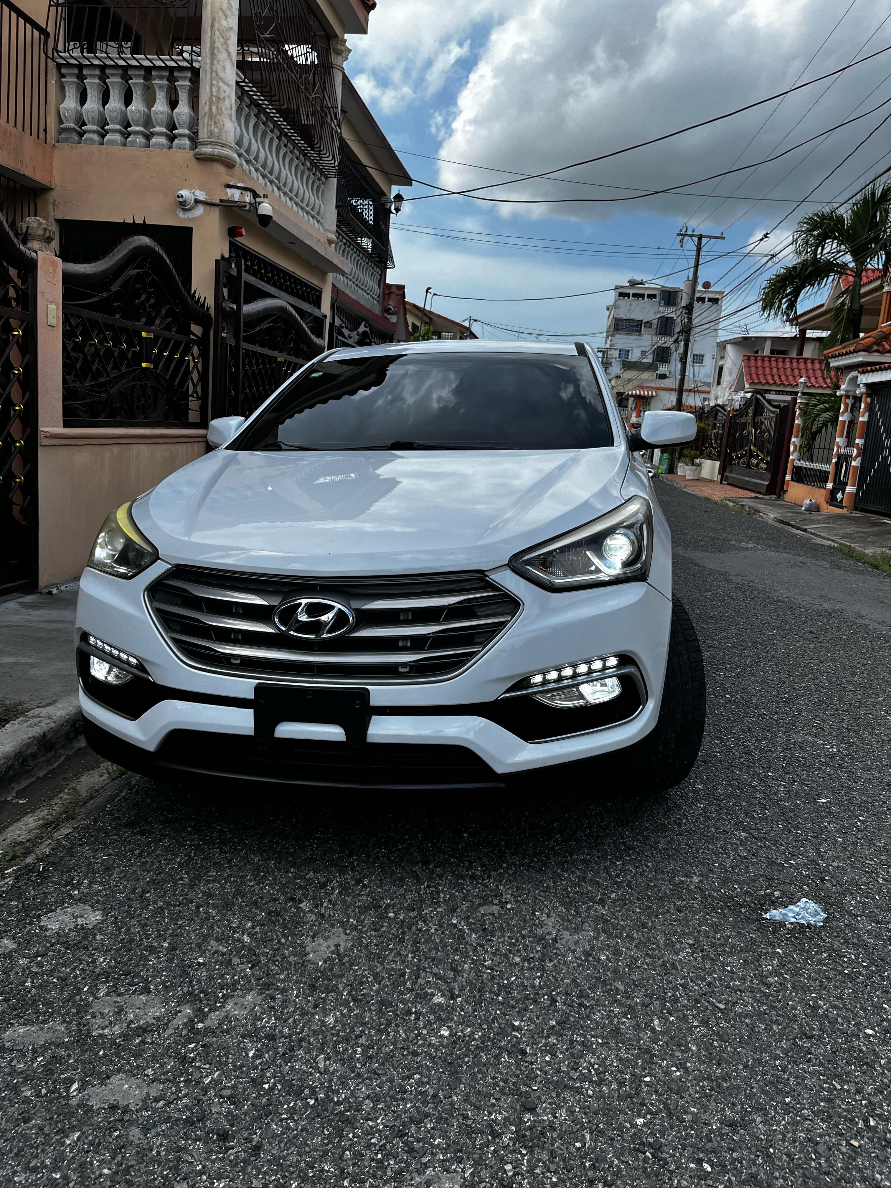 jeepetas y camionetas - Hyundai Santa fe sport 2017 