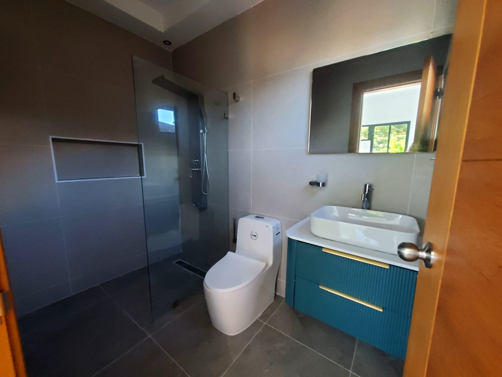 casas - Casa con marquesina para 4 vehículos  9