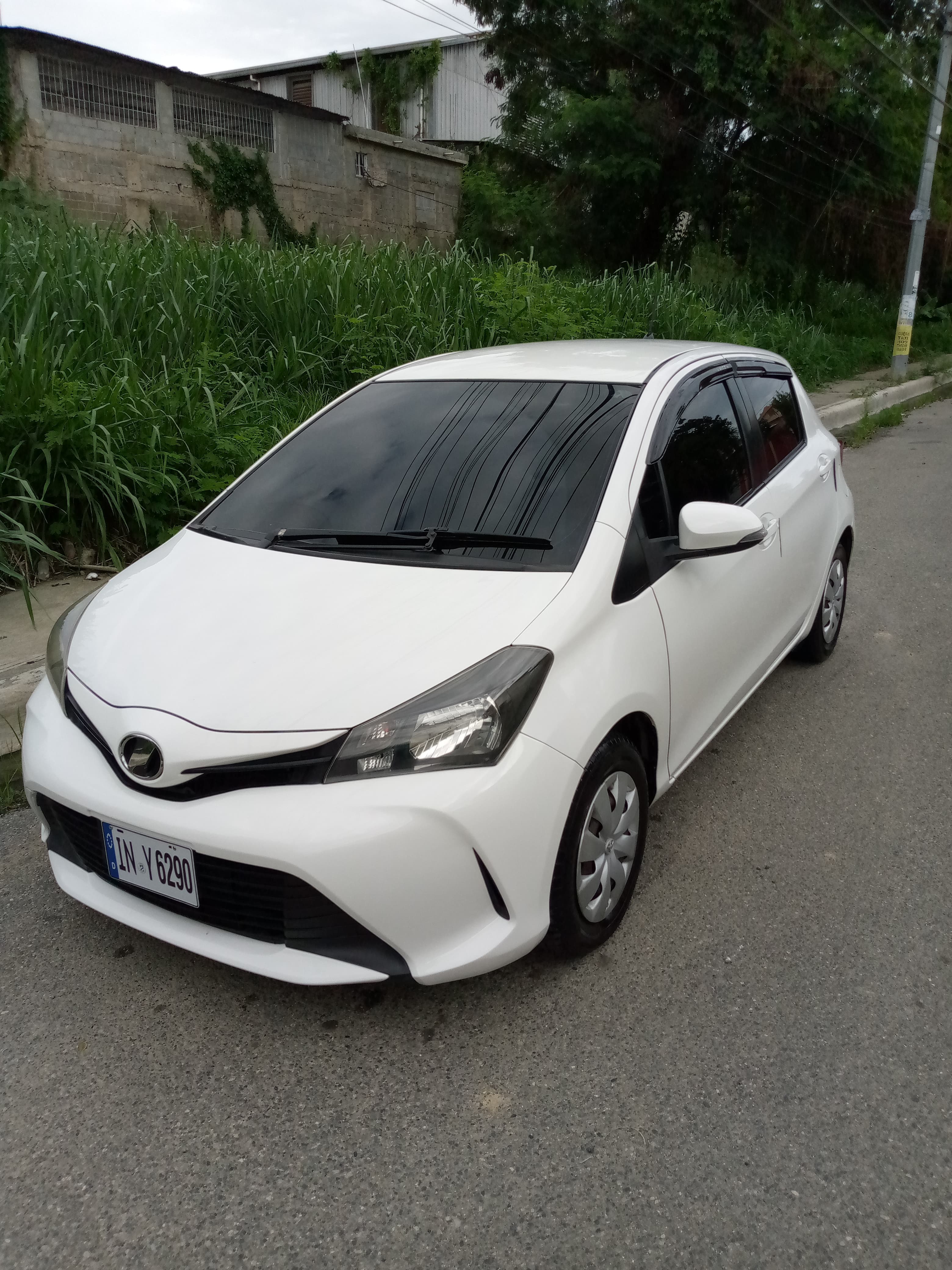 carros - Toyota Vitz 2015 2