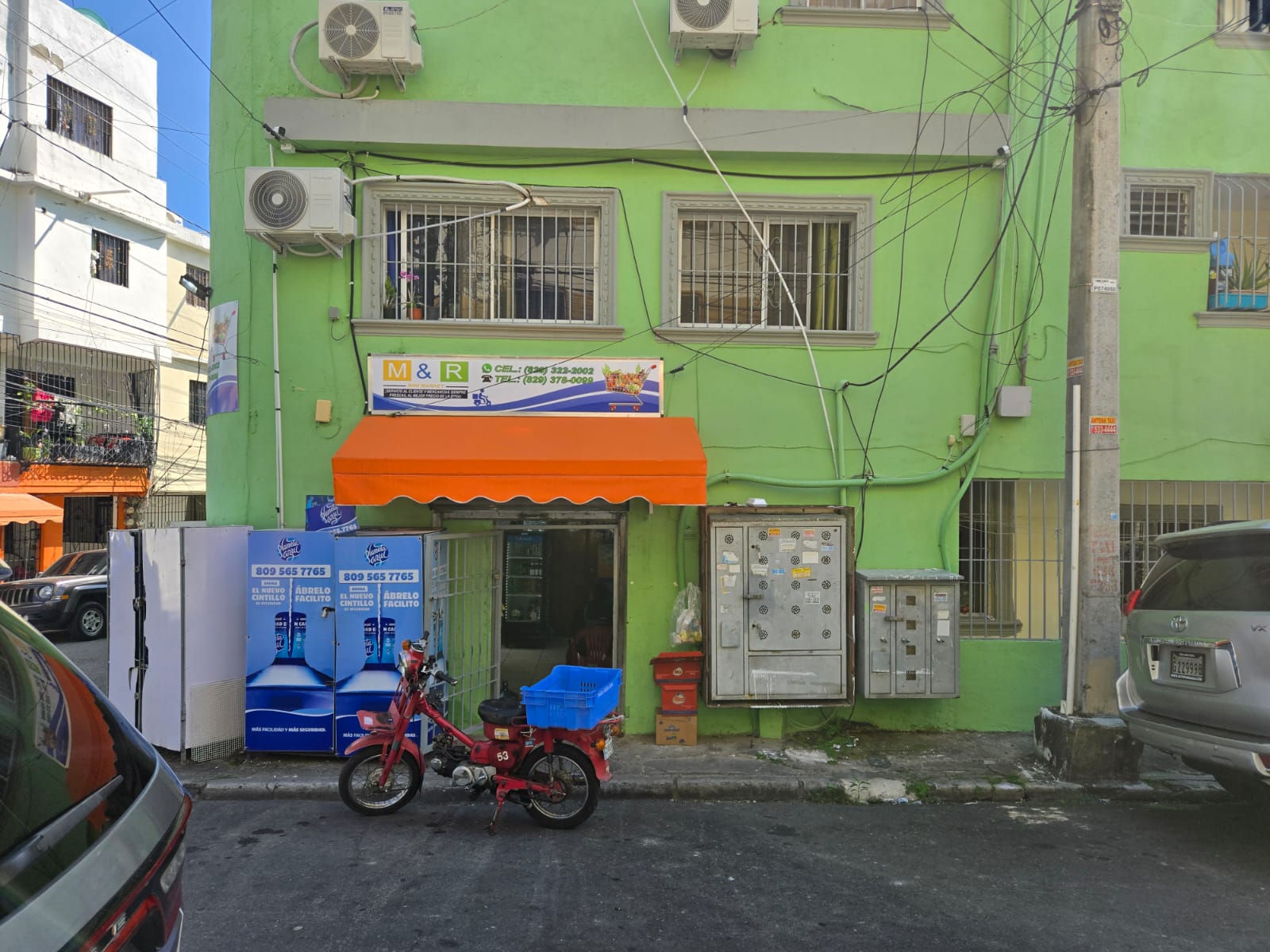 oficinas y locales comerciales - Venta de colmado 0