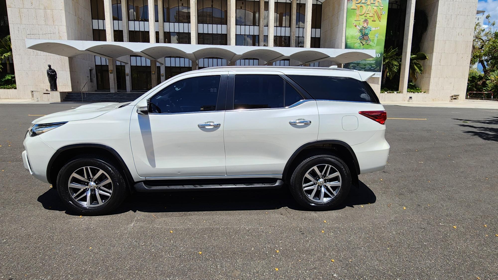 jeepetas y camionetas - Vendo Toyota Fortuner SRV 2018