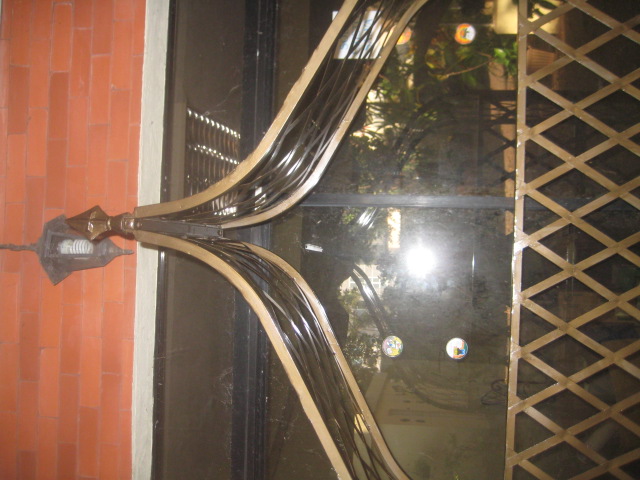 decoración y accesorios - BANCO DE HIERRO Y REJILLAS DE METAL DE LA INDIA 6