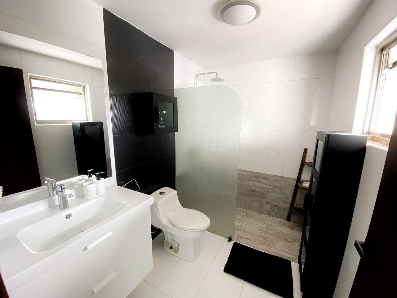 apartamentos - Vendo apartamento en los cacicazgos tres hab con b 2