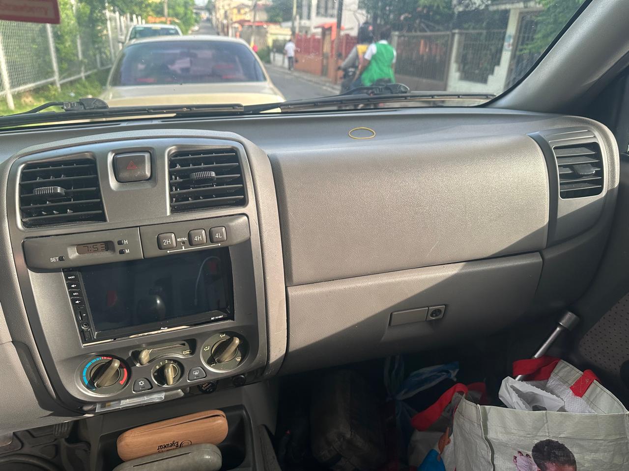 camiones y vehiculos pesados - isuzu Dmax 4x4 2005 1