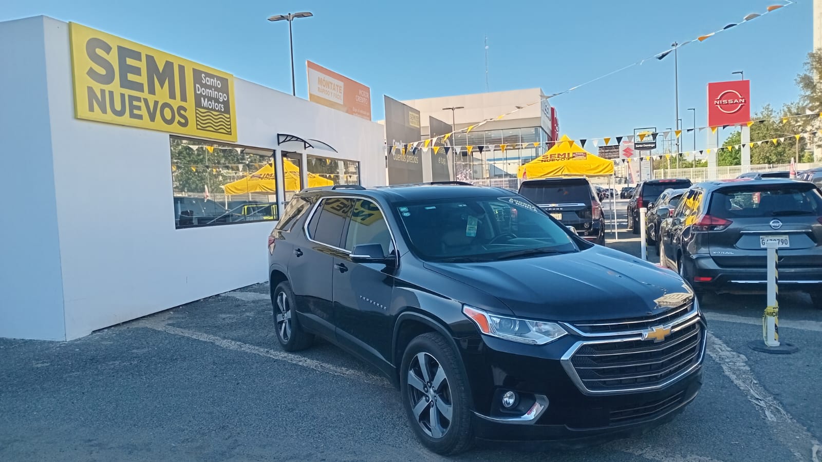 jeepetas y camionetas - CHEVROLOET TRAVERSE LT 2018