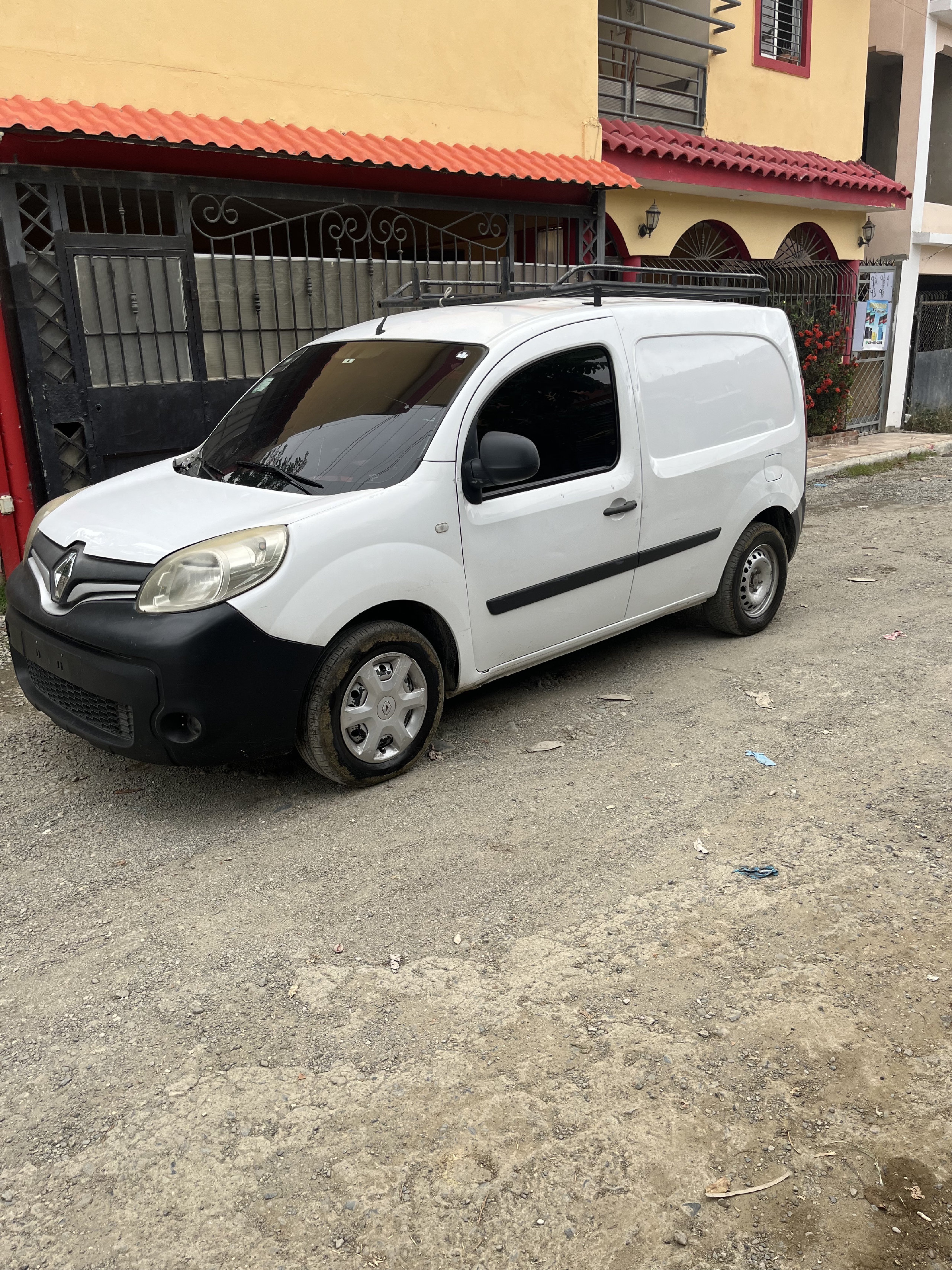 jeepetas y camionetas - Renault kangoo 2017  0