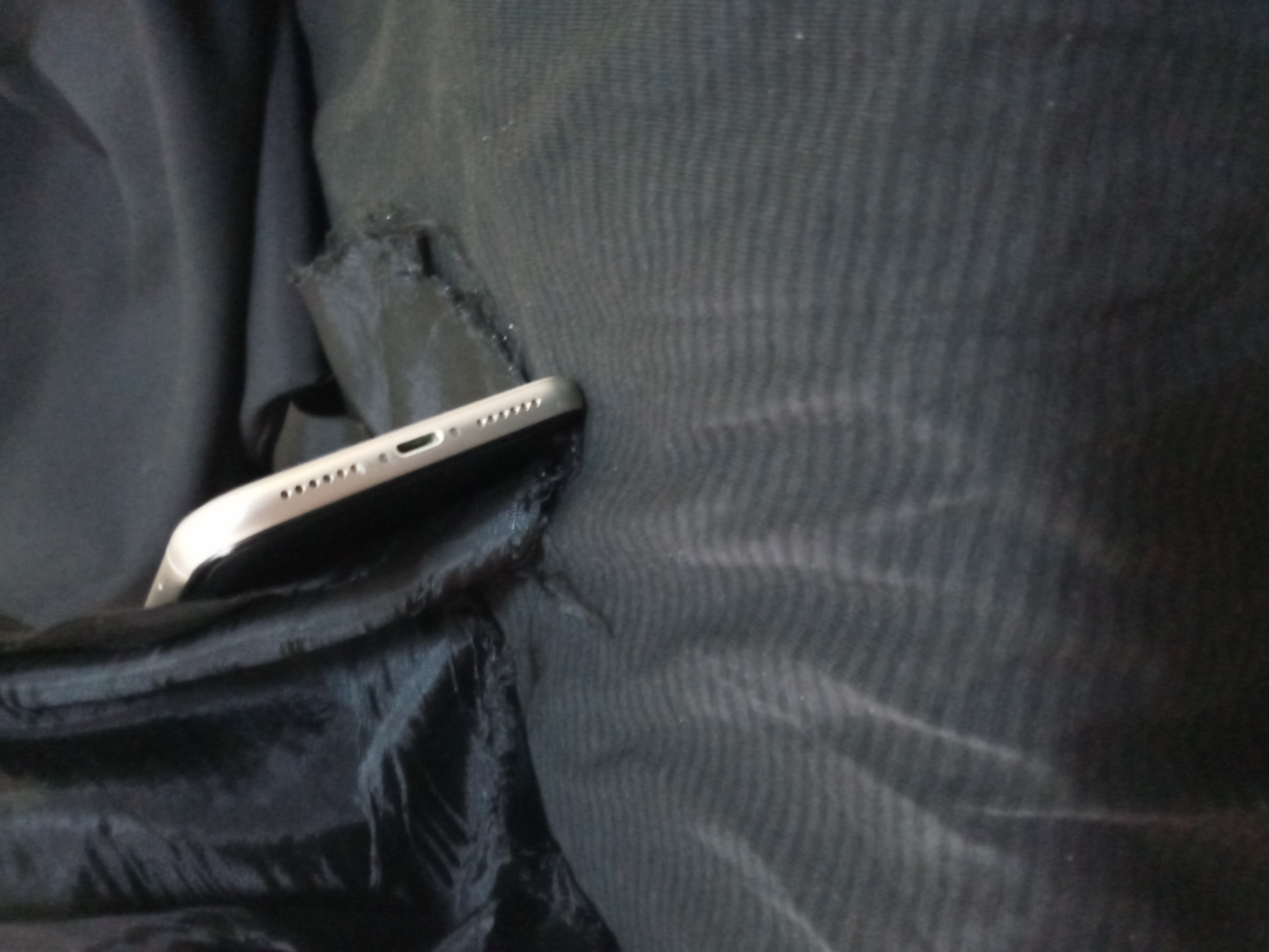 celulares y tabletas - se venden iphone 6 y iphone 11 (se venden juntos)