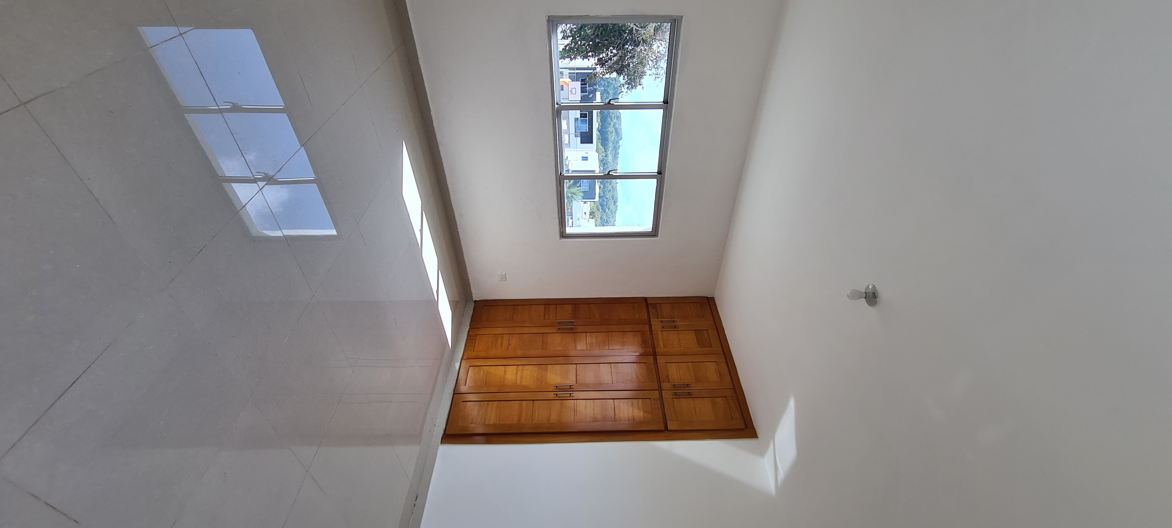 casas - Casa de dos niveles en residencial cerrado 6