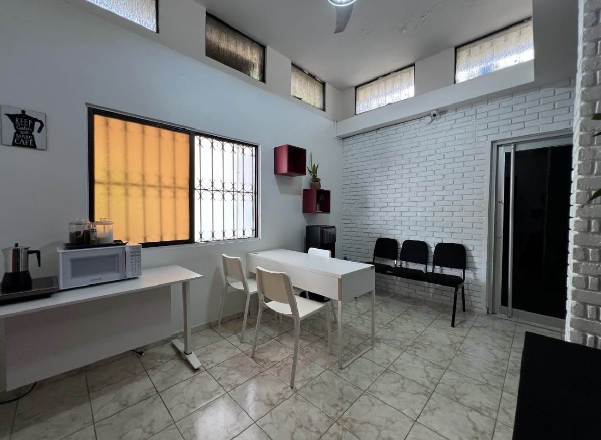 oficinas y locales comerciales - LOCAL COMERCIAL  4