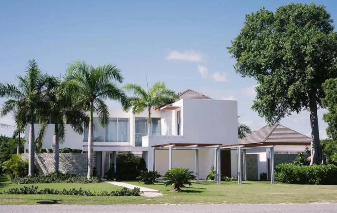 casas vacacionales y villas - Villa de Lujo en Cap Cana con Piscina Privada y 6 Habitaciones 8