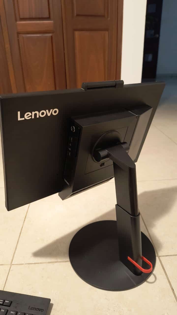 computadoras y laptops - Combo Lenovo ThinkCentre M73 con monitor Toch Lenovo. 2