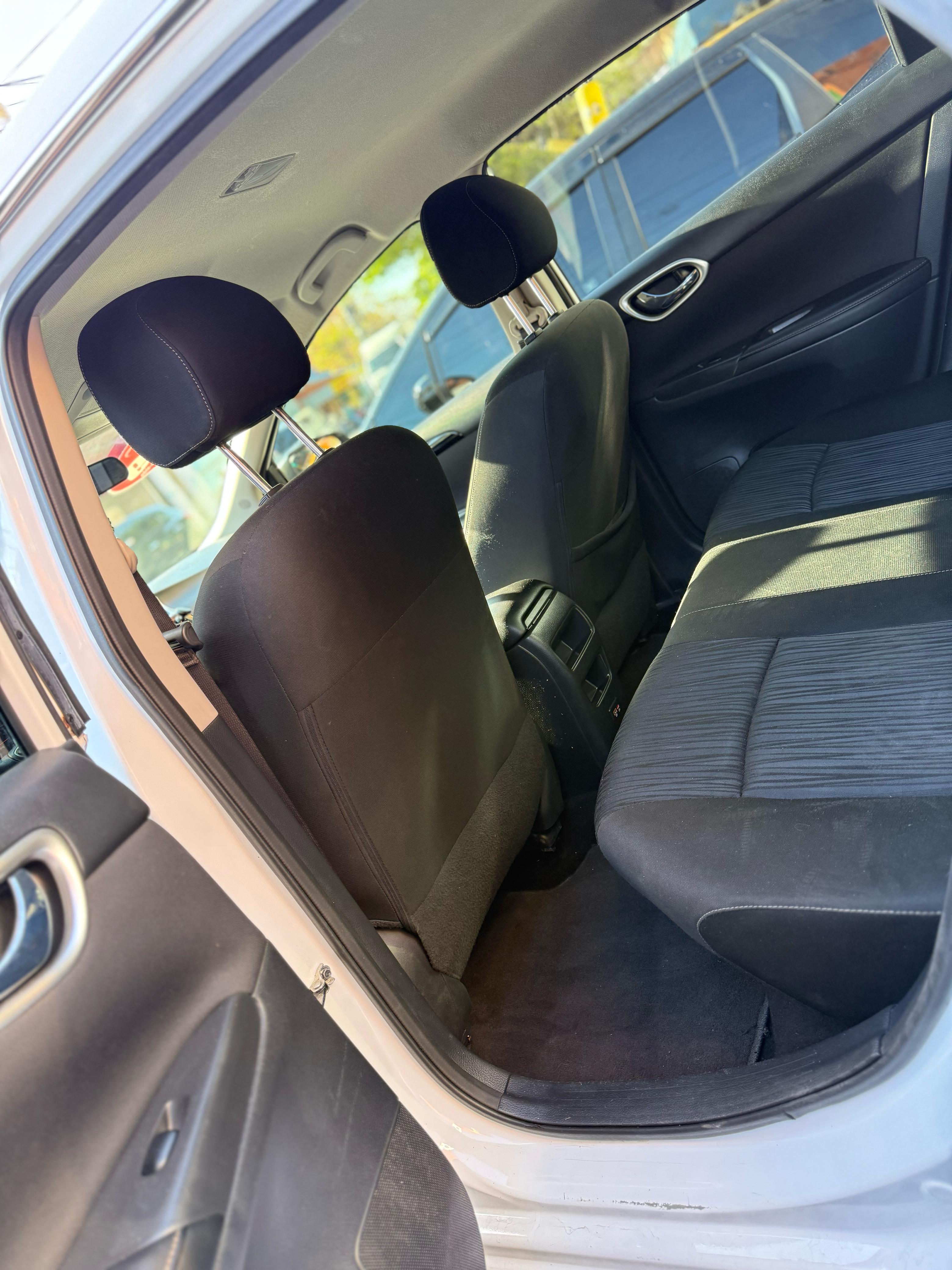 carros - Nissan Sentra SV 2019 (Recién importado) 9