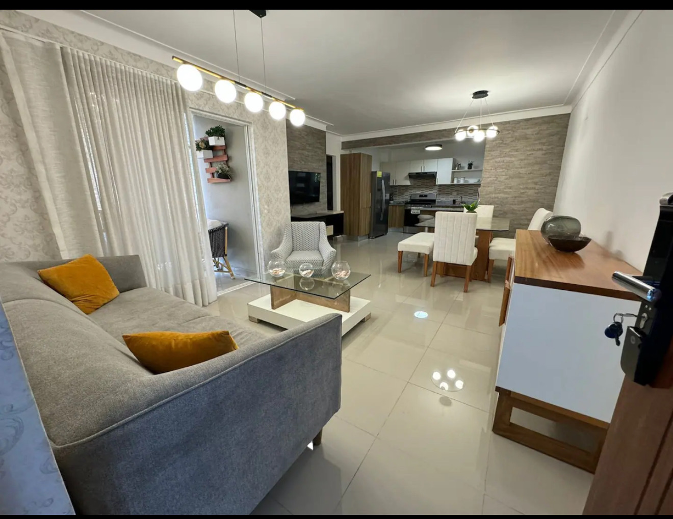 apartamentos - en mediterráneo vendo vacío o amueblado 5 nivel  2