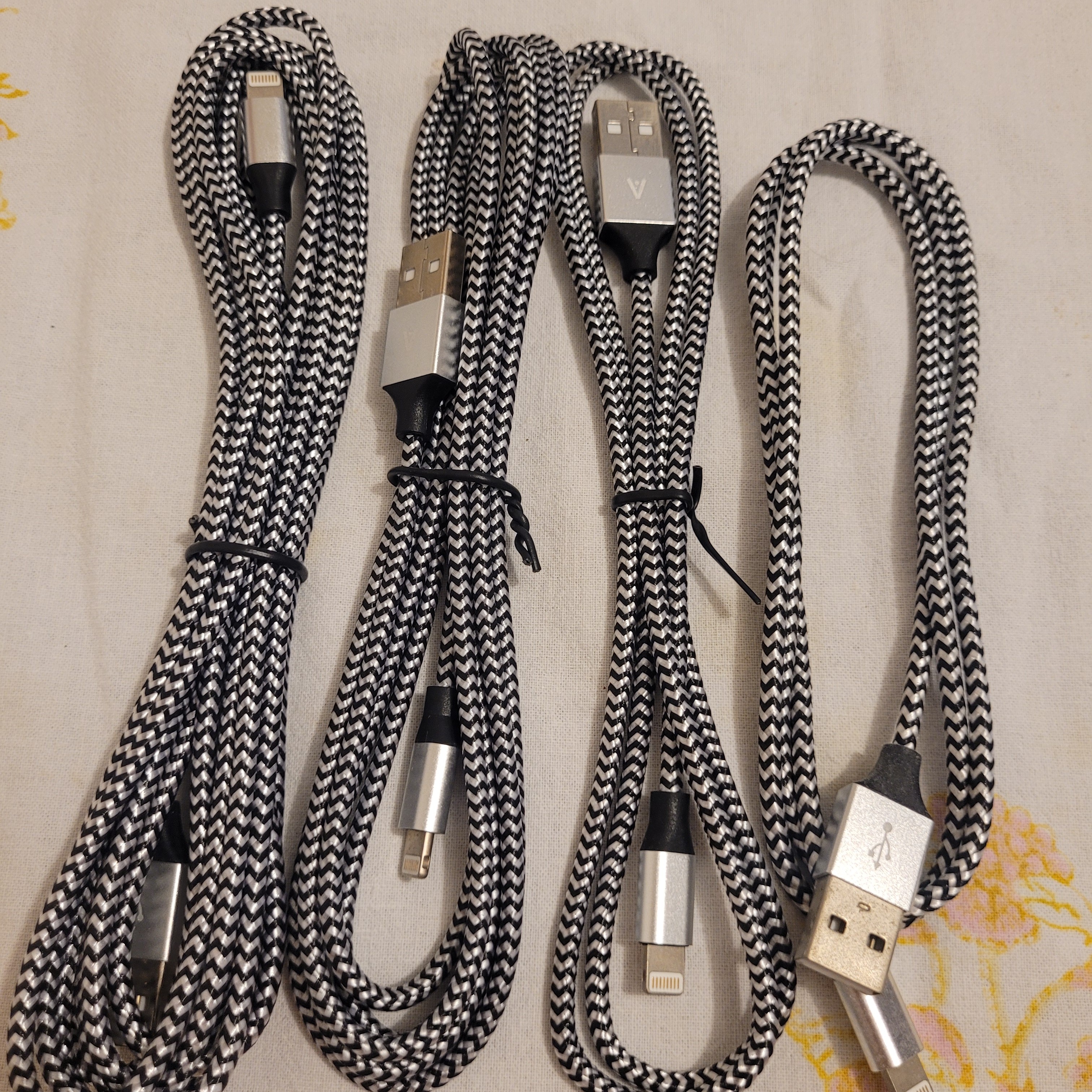 celulares y tabletas - Cable USB lightning pack de 4 de diferentes tamaños 0