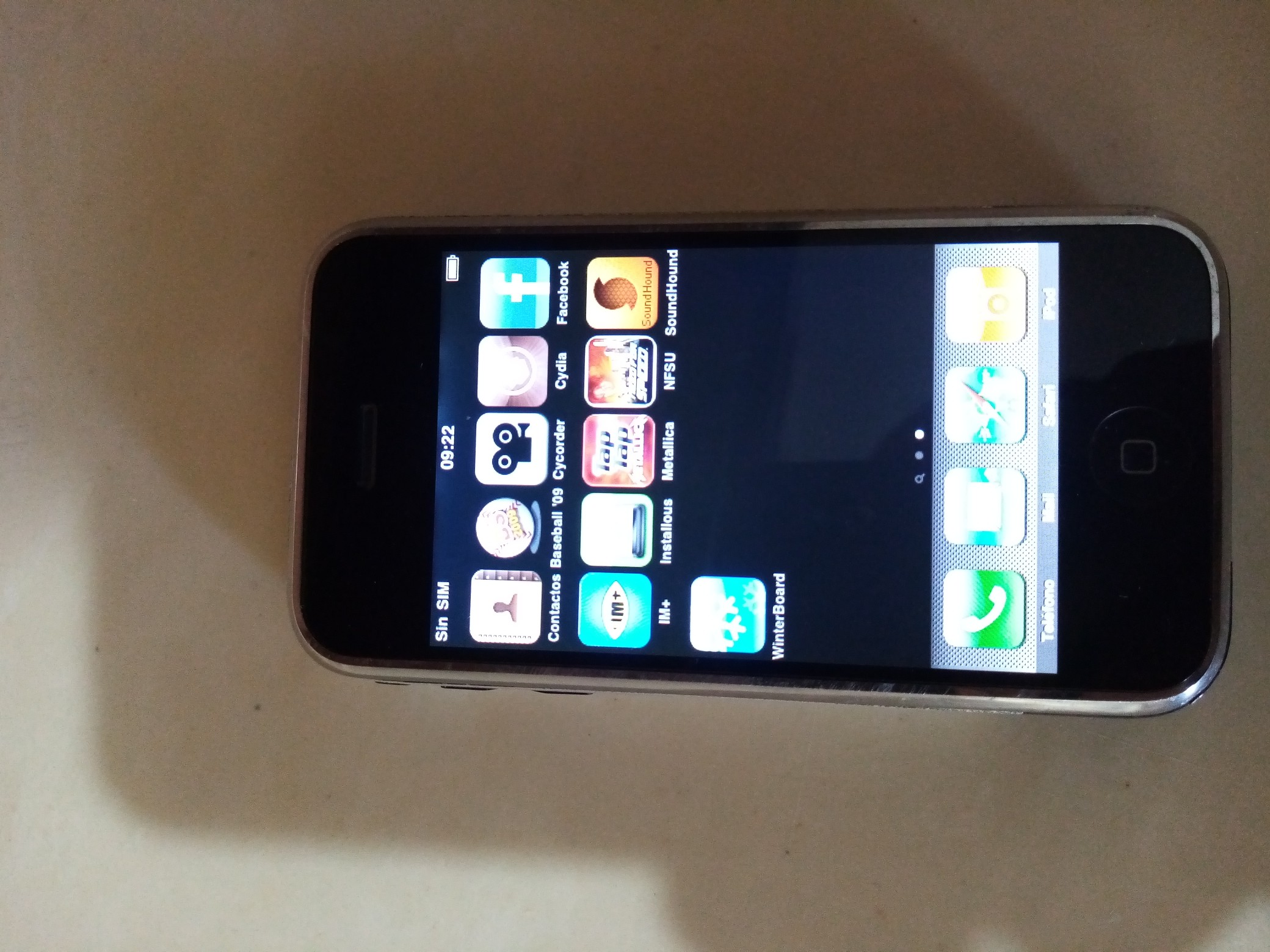 celulares y tabletas - iPhone 1 3