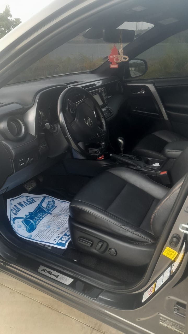 jeepetas y camionetas - Toyota RAV-4 2018 SÉ 3