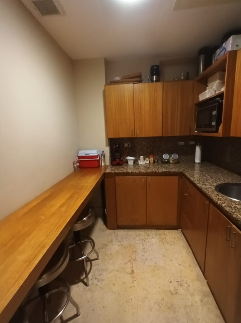 oficinas y locales comerciales - Naco oficina de 121m2 3 parqueos piso 6 3
