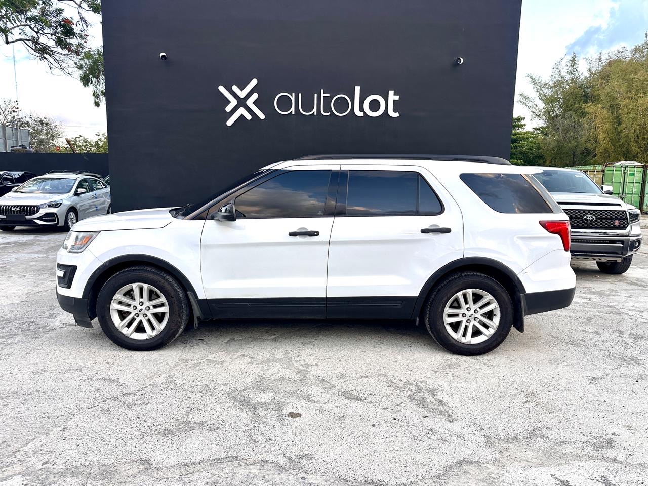 jeepetas y camionetas - FORD EXPLORER 2016 
De Viamar  1