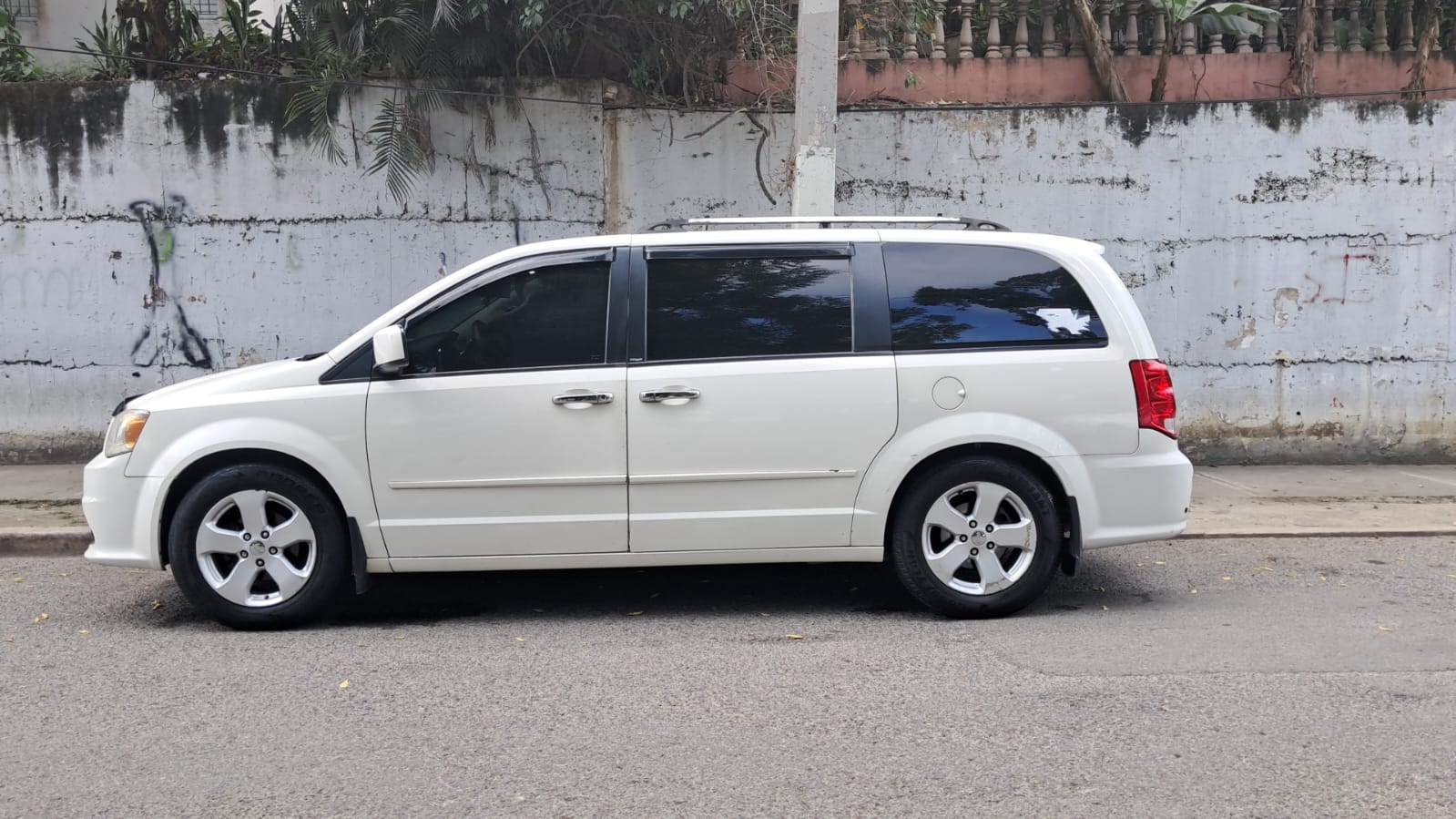 jeepetas y camionetas - dodge caravan 2013 2