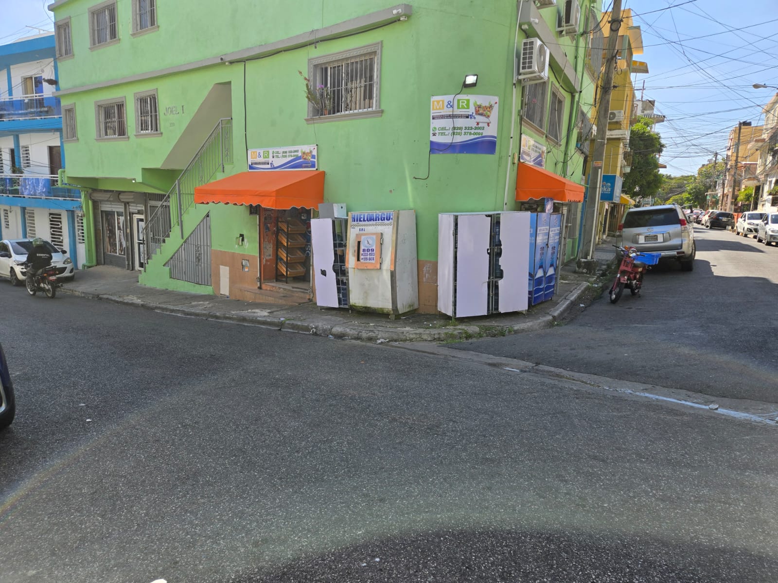 oficinas y locales comerciales - Venta de colmado 1