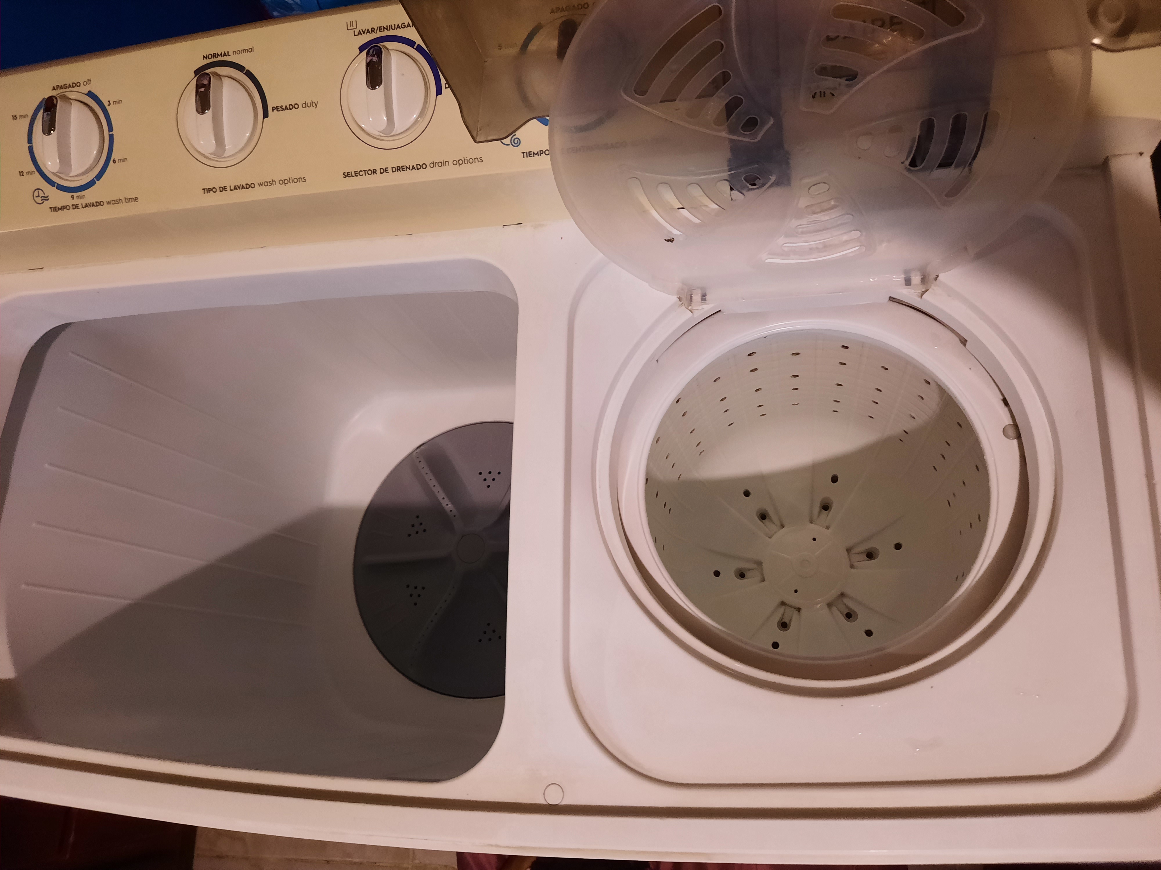 electrodomesticos - Lavadora frigidaire de 28 libras  1