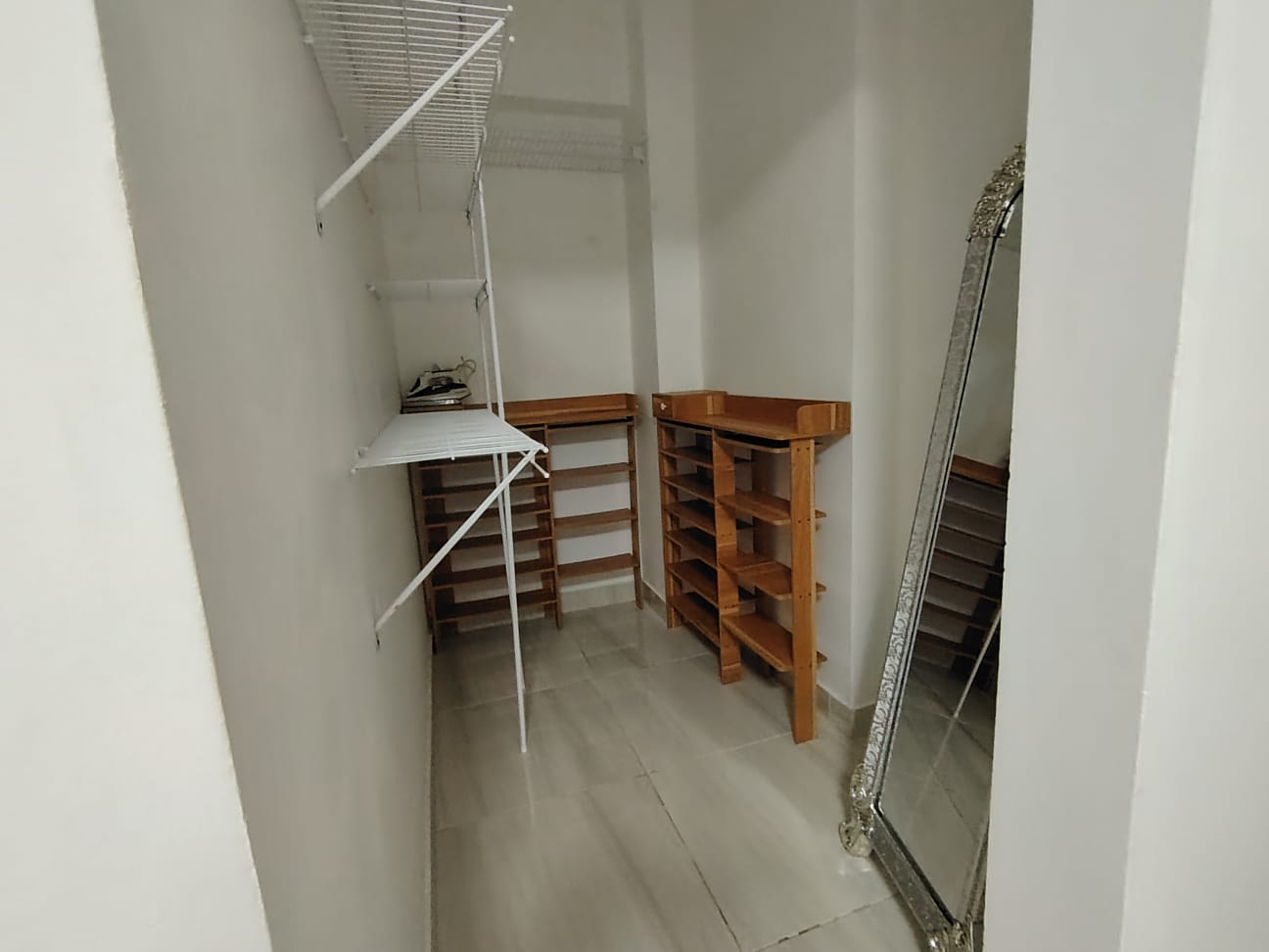 apartamentos - Apartamento en Venta Amueblado en Evaristo Morales 2