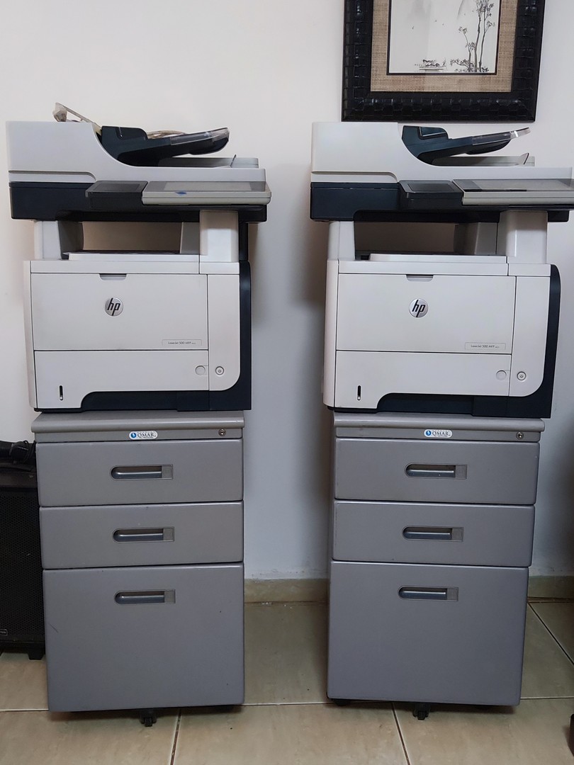 impresoras y scanners - VENDO DOS IMPRESORA MULTIUSO  HP CON DOS ARCHIVOS  4