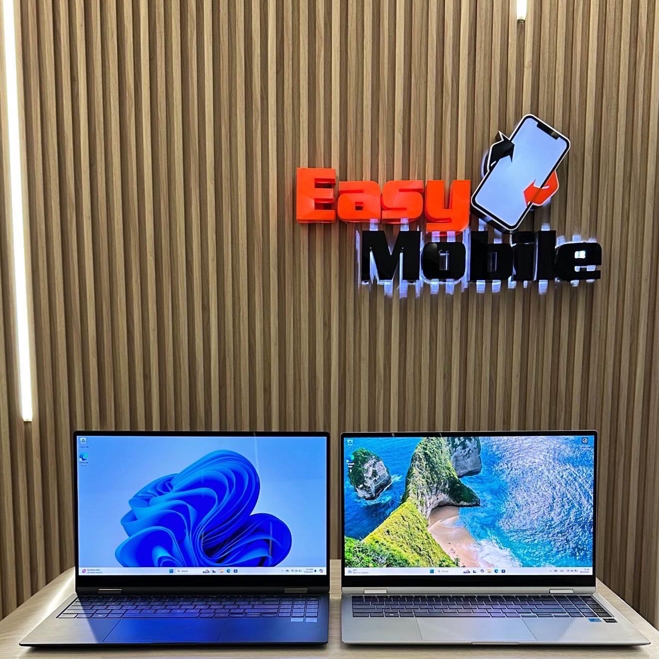 computadoras y laptops - SAMSUNG BOOK 2 PRO 360 15.6" AMOLED i7 8GB RAM 512GB SSD